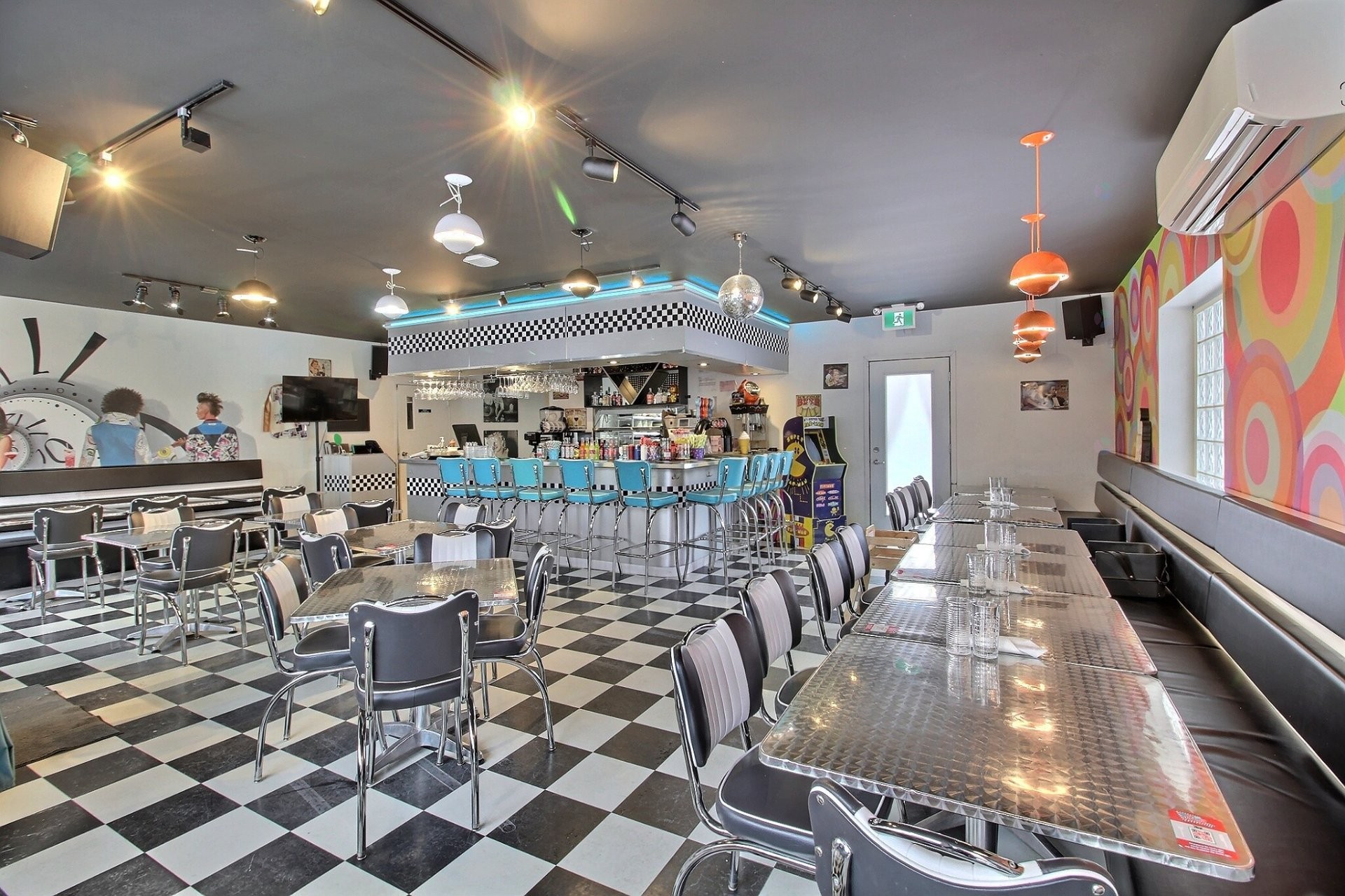 









1110

 - 1114


Rue King O.

,
Sherbrooke (Les Nations),




QC
J1H1S2

