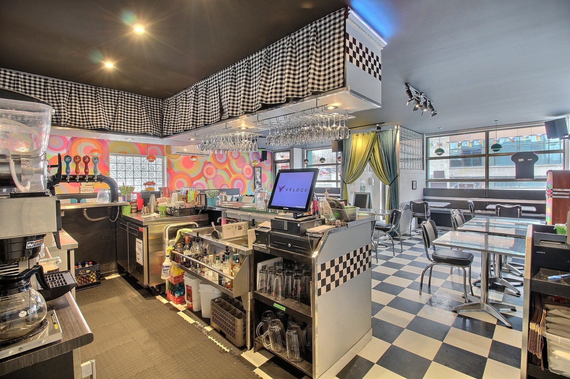 









1110

 - 1114


Rue King O.

,
Sherbrooke (Les Nations),




QC
J1H1S2

