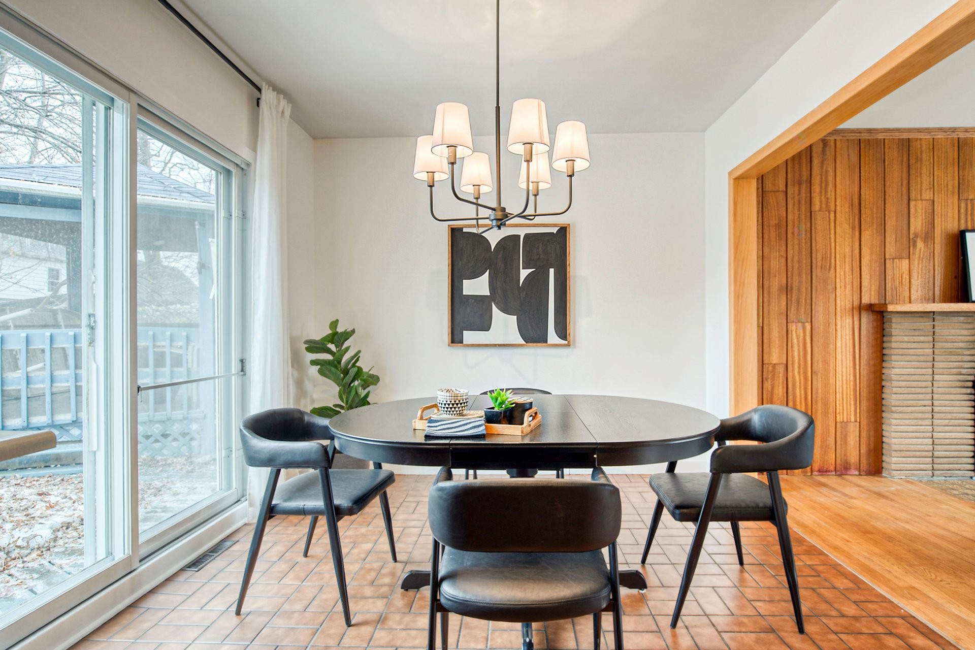 









2104


Rue Bellevue

,
Saint-Bruno-de-Montarville,




QC
J3V3X5

