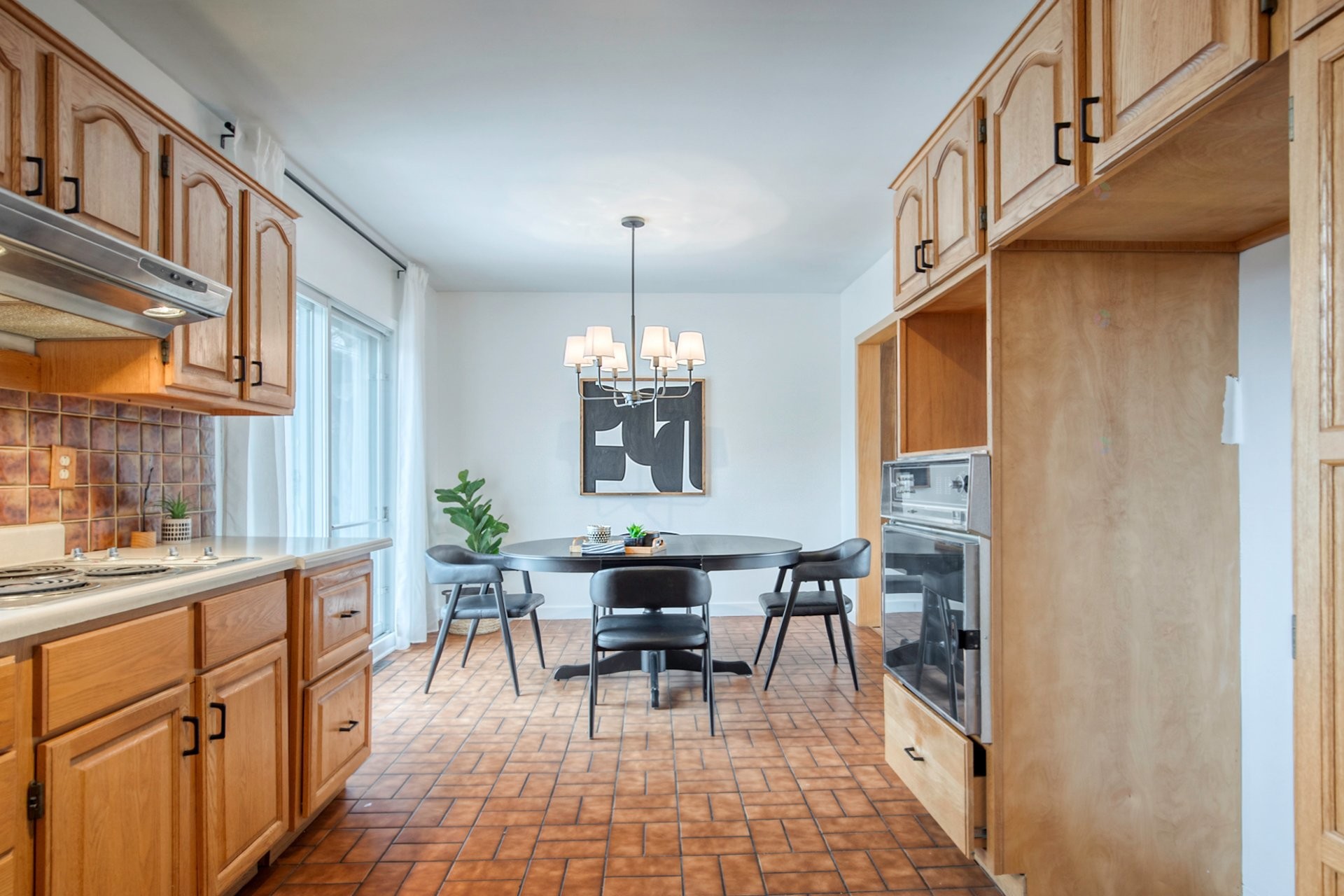 









2104


Rue Bellevue

,
Saint-Bruno-de-Montarville,




QC
J3V3X5

