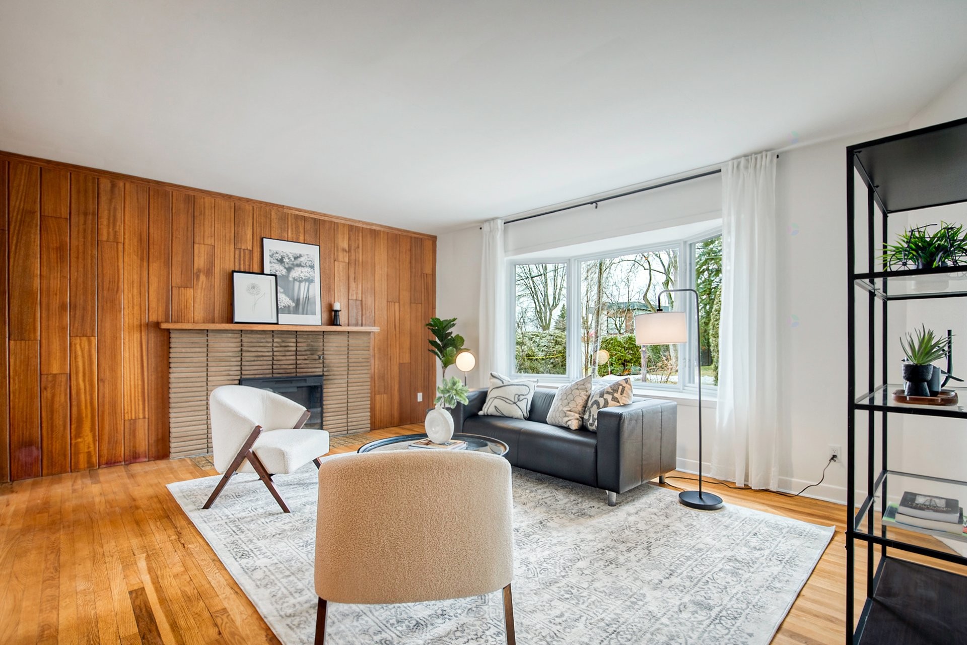 









2104


Rue Bellevue

,
Saint-Bruno-de-Montarville,




QC
J3V3X5

