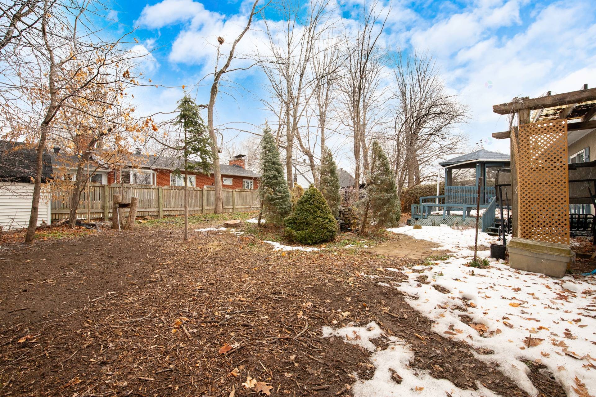 









2104


Rue Bellevue

,
Saint-Bruno-de-Montarville,




QC
J3V3X5

