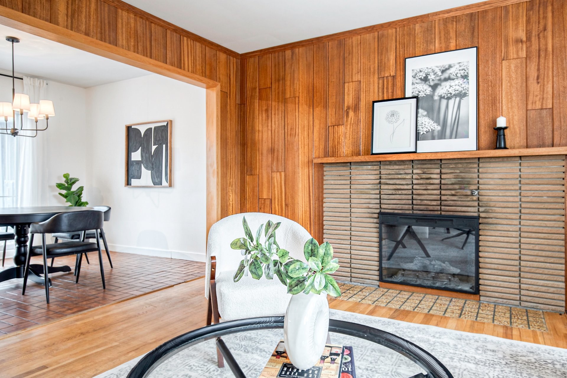 









2104


Rue Bellevue

,
Saint-Bruno-de-Montarville,




QC
J3V3X5

