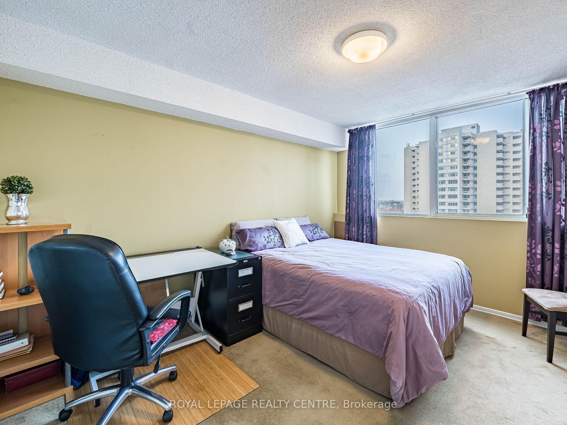 









3590


Kaneff

Crescent West, 1604,
Mississauga,




ON
L5A 3X3

