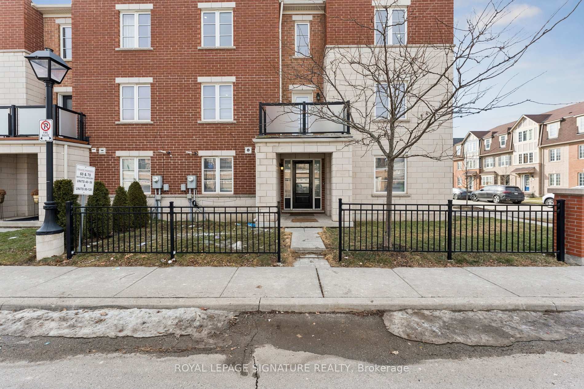 









122


Baycliffe

Crescent,
Brampton,




ON
L7A 3Y7

