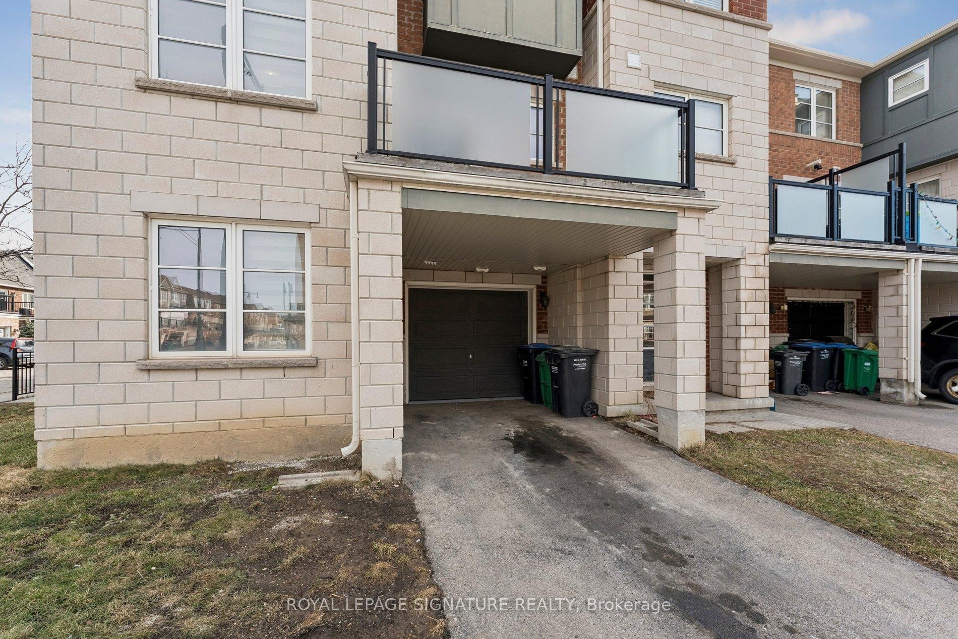 









122


Baycliffe

Crescent,
Brampton,




ON
L7A 3Y7

