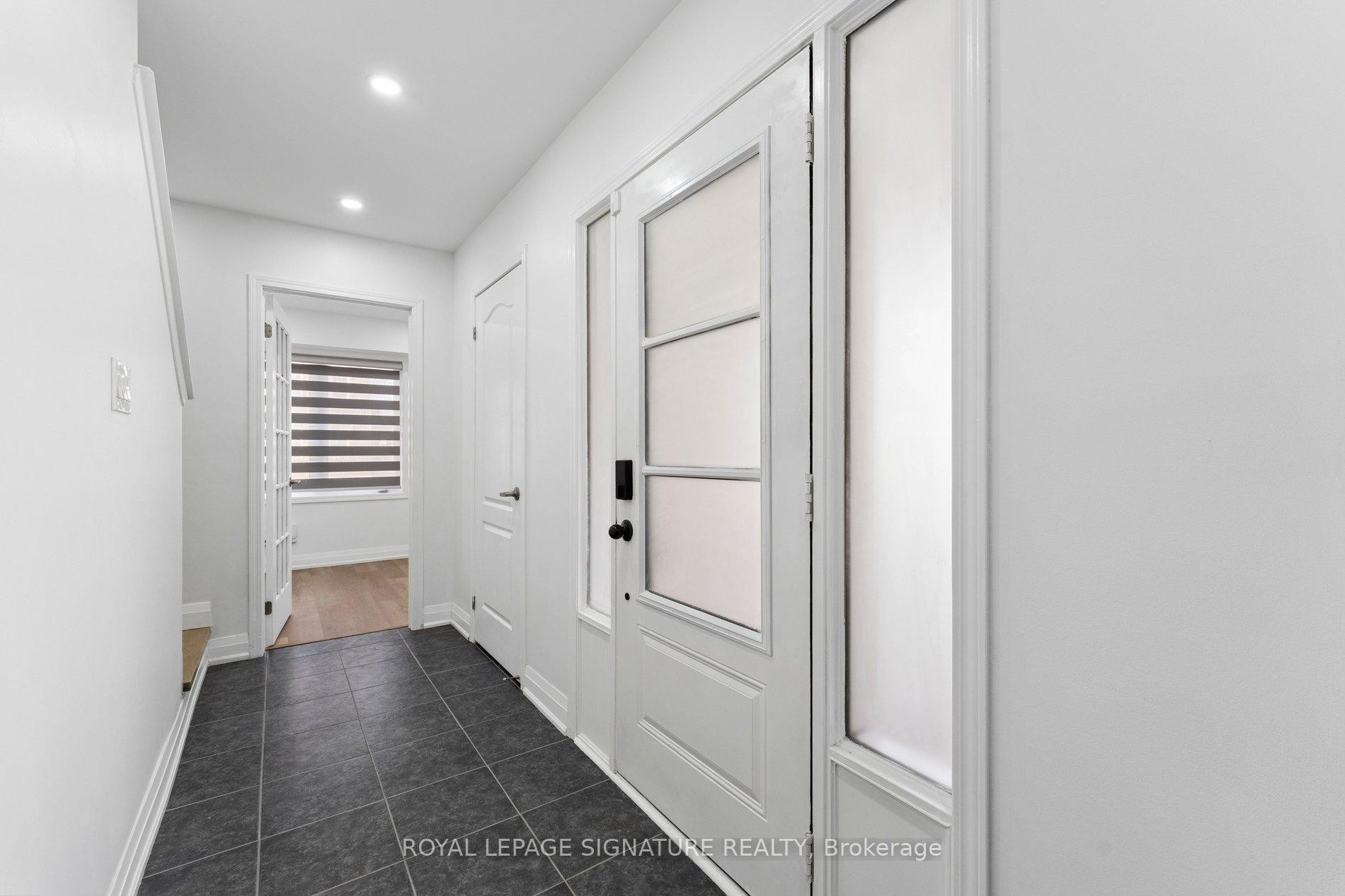 









122


Baycliffe

Crescent,
Brampton,




ON
L7A 3Y7

