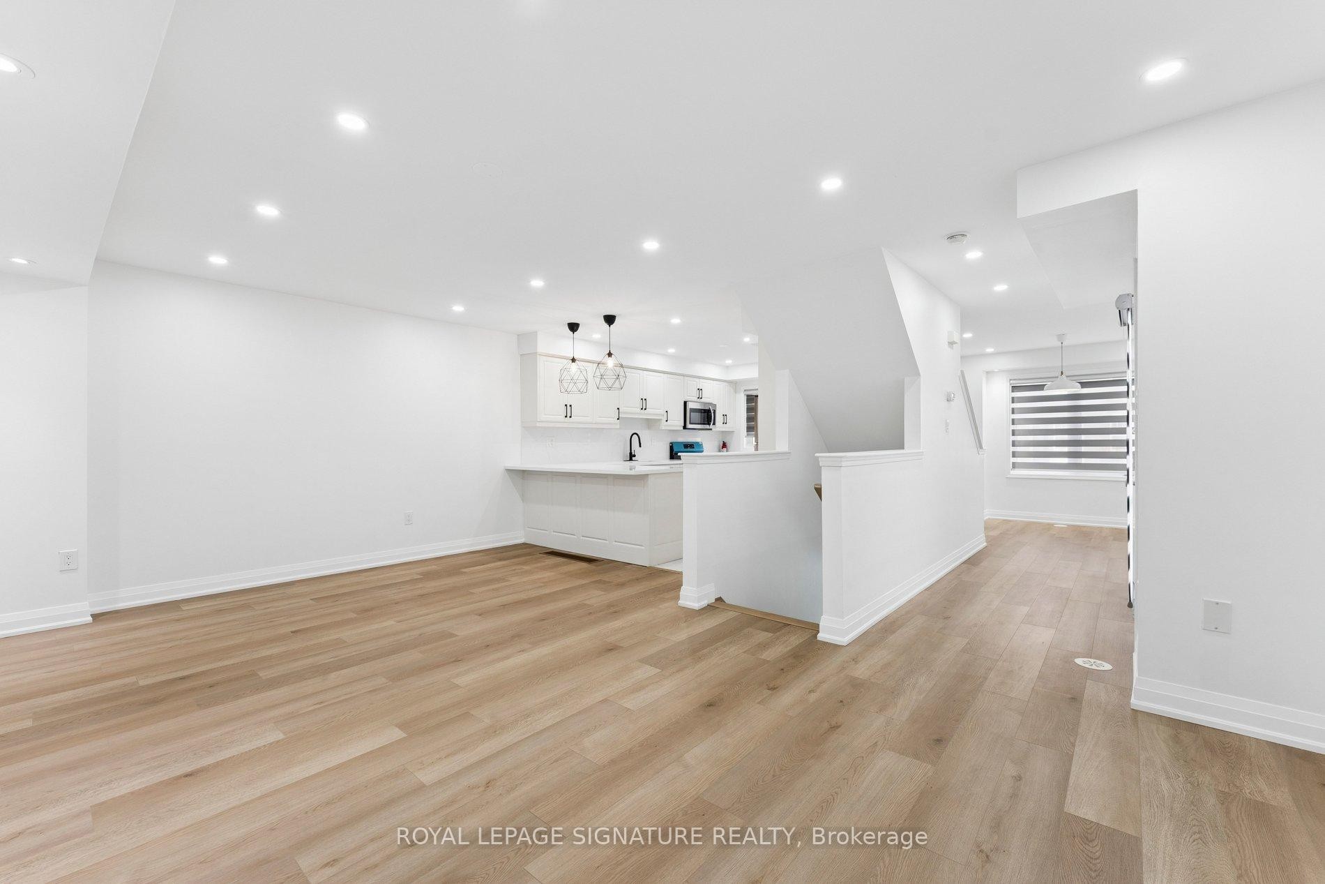 









122


Baycliffe

Crescent,
Brampton,




ON
L7A 3Y7

