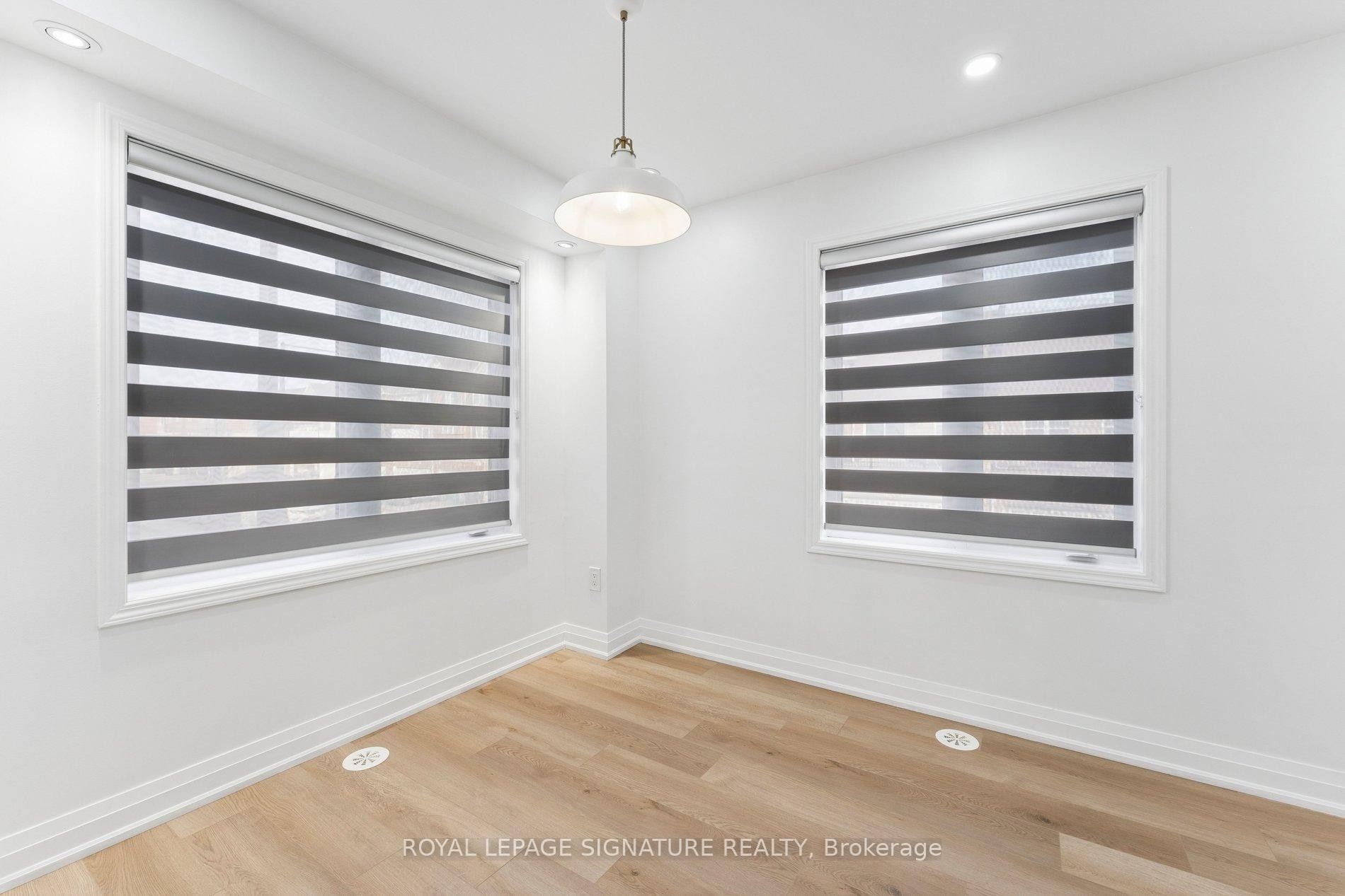 









122


Baycliffe

Crescent,
Brampton,




ON
L7A 3Y7

