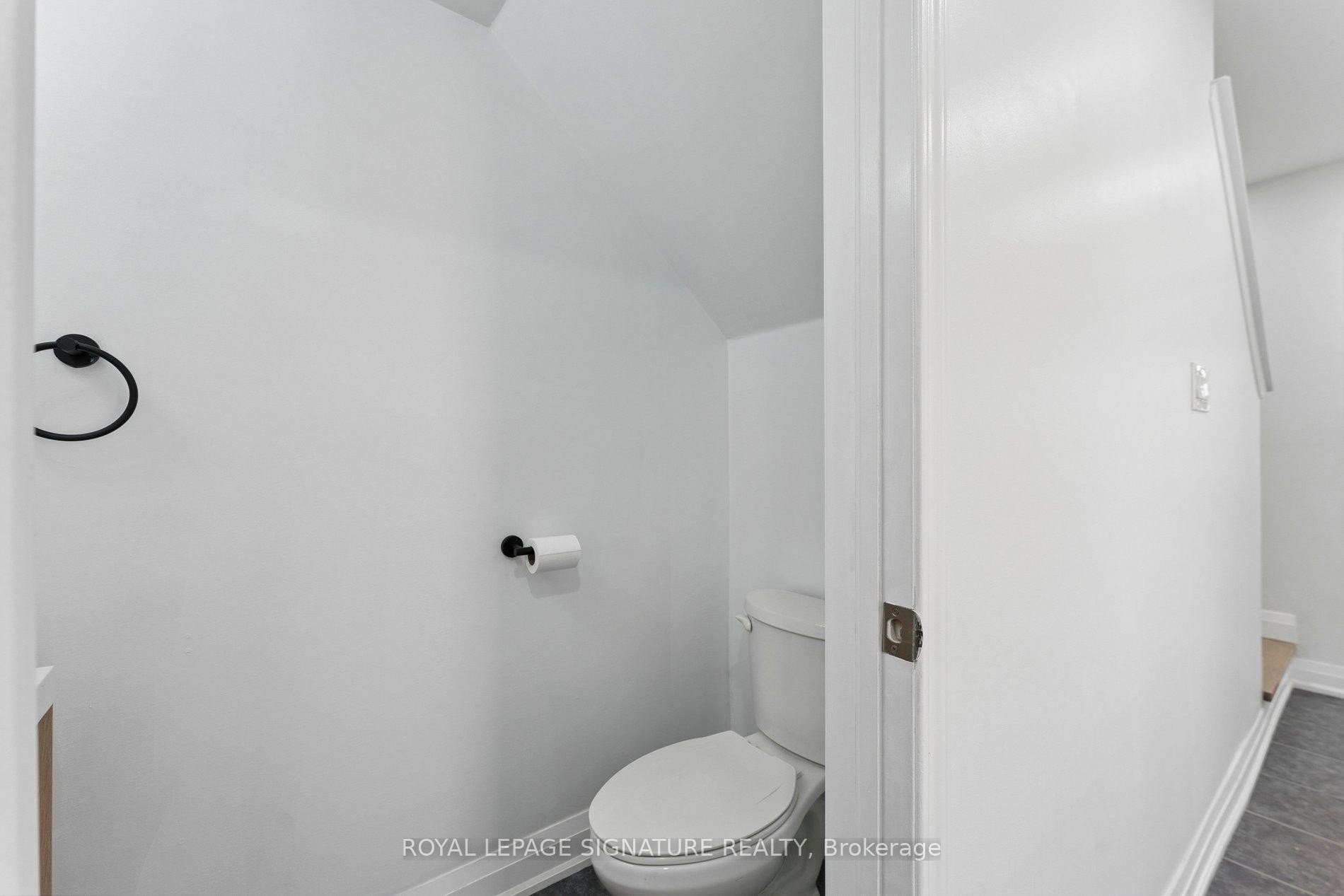 









122


Baycliffe

Crescent,
Brampton,




ON
L7A 3Y7

