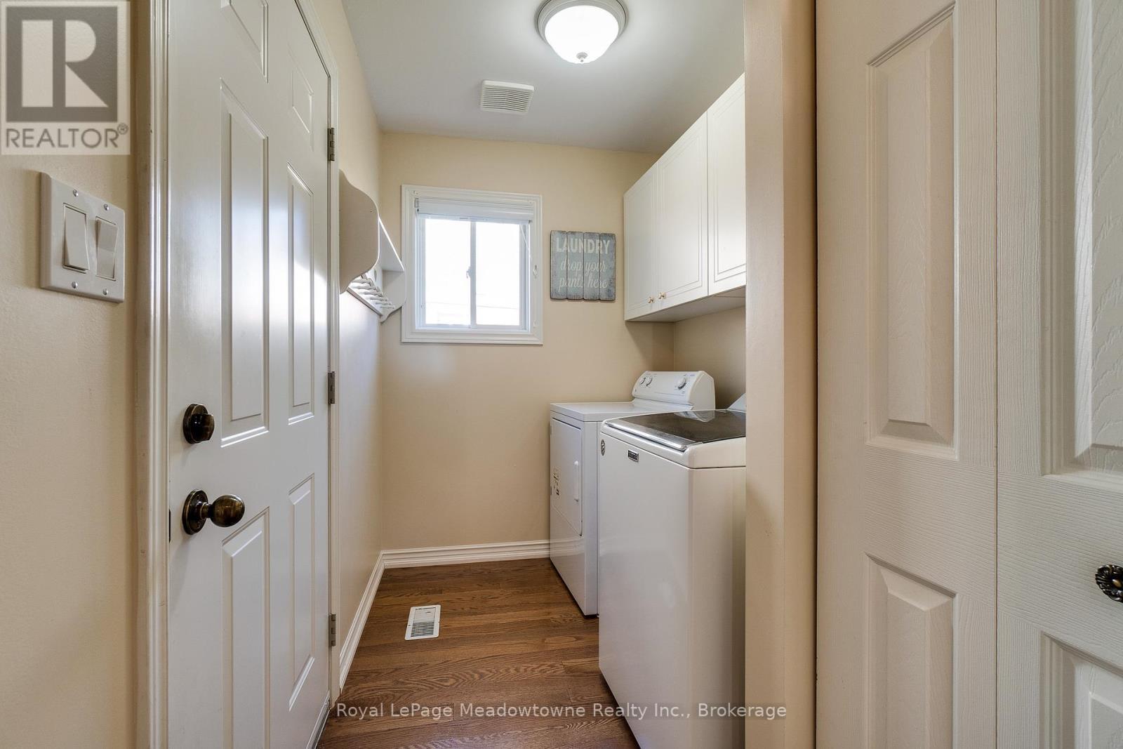 












20 ARBORDALE WALK

,
Guelph (Village By The Arboretum),




Ontario
N1C4X7

