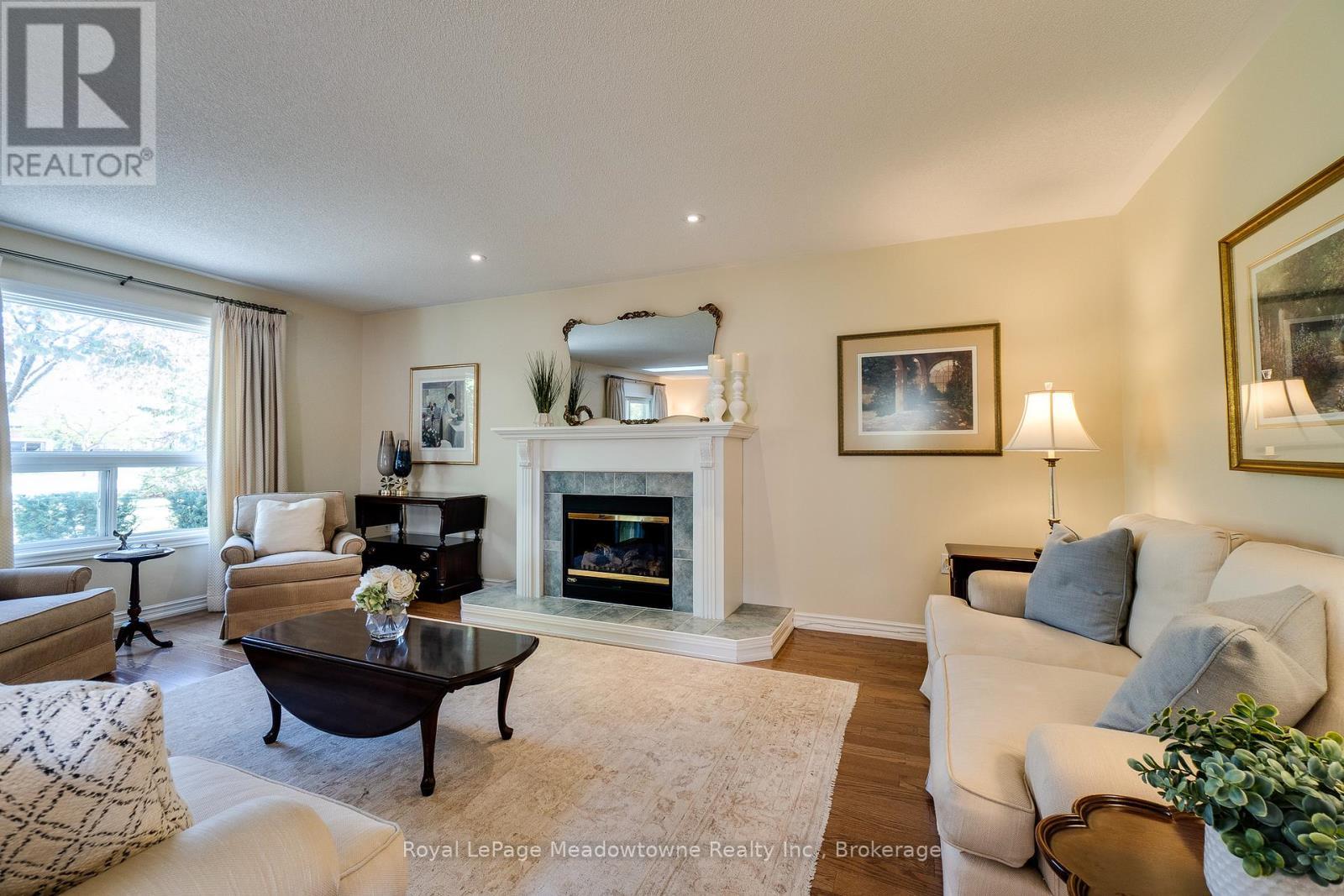












20 ARBORDALE WALK

,
Guelph (Village By The Arboretum),




Ontario
N1C4X7

