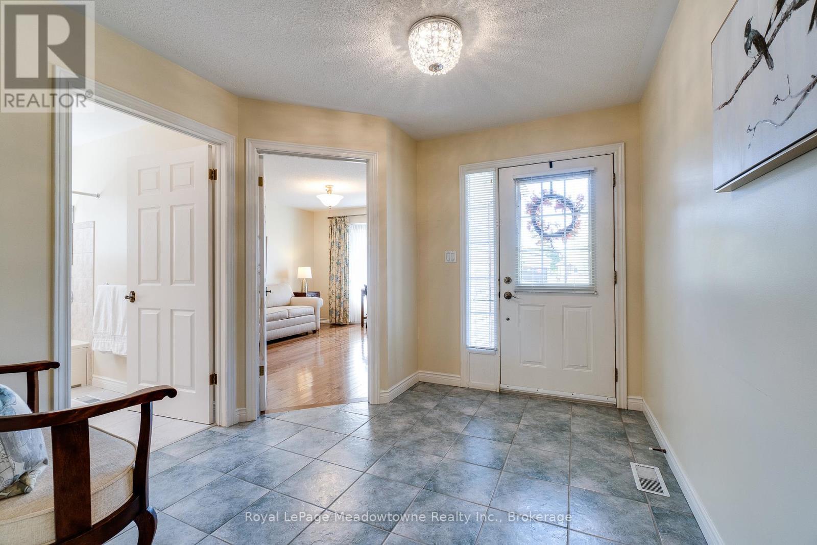 












20 ARBORDALE WALK

,
Guelph (Village By The Arboretum),




Ontario
N1C4X7

