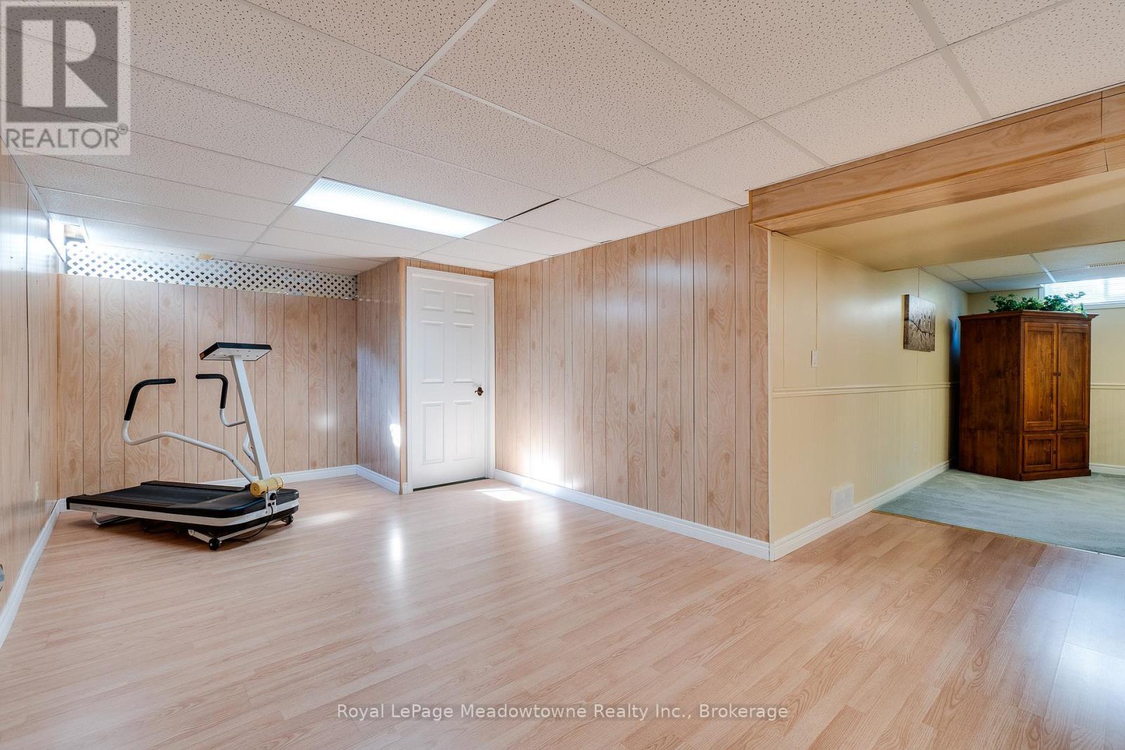 












20 ARBORDALE WALK

,
Guelph (Village By The Arboretum),




Ontario
N1C4X7

