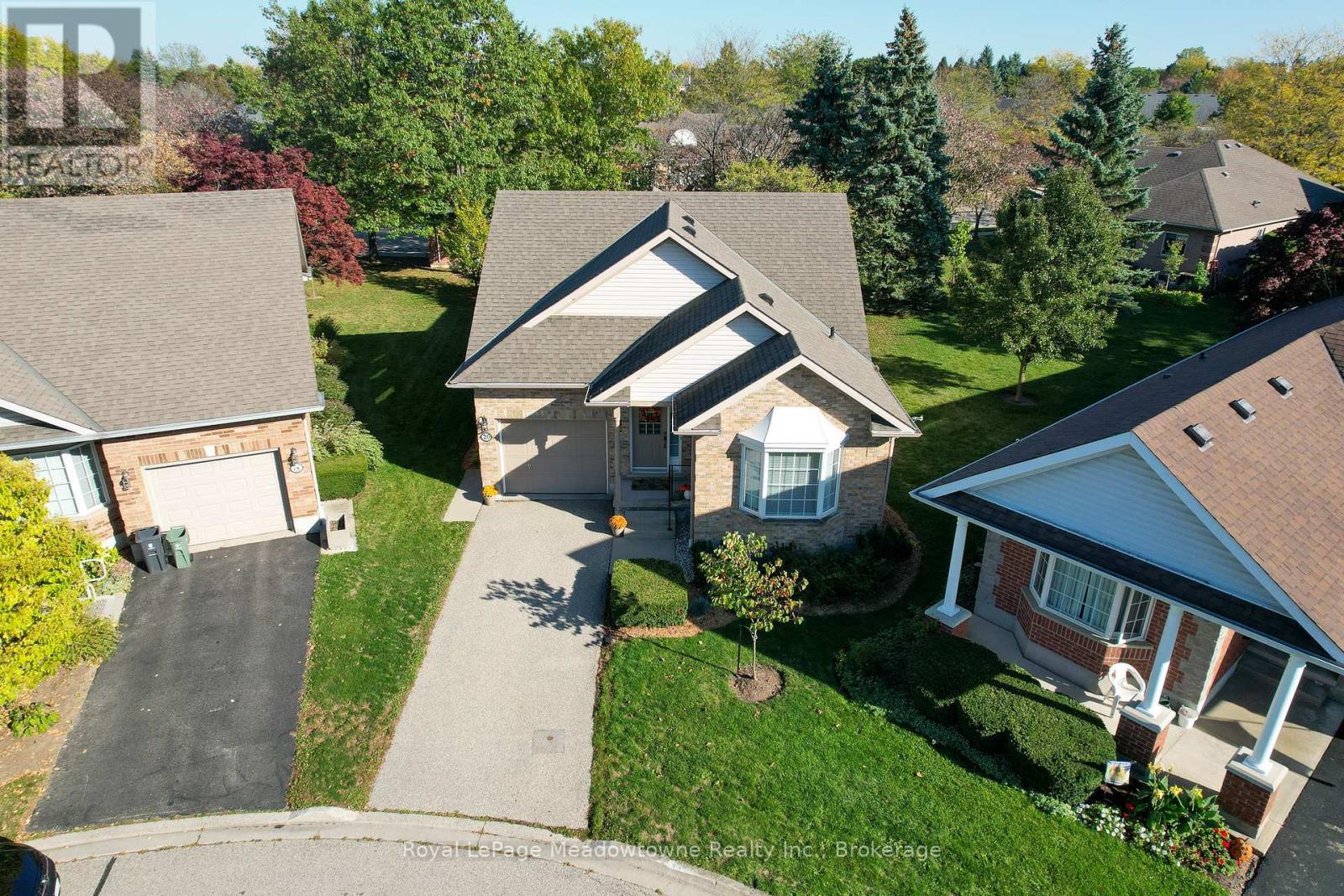












20 ARBORDALE WALK

,
Guelph (Village By The Arboretum),




Ontario
N1C4X7

