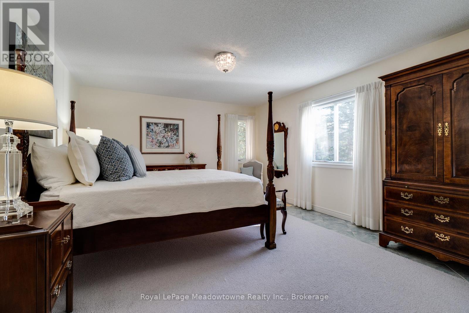 












20 ARBORDALE WALK

,
Guelph (Village By The Arboretum),




Ontario
N1C4X7


