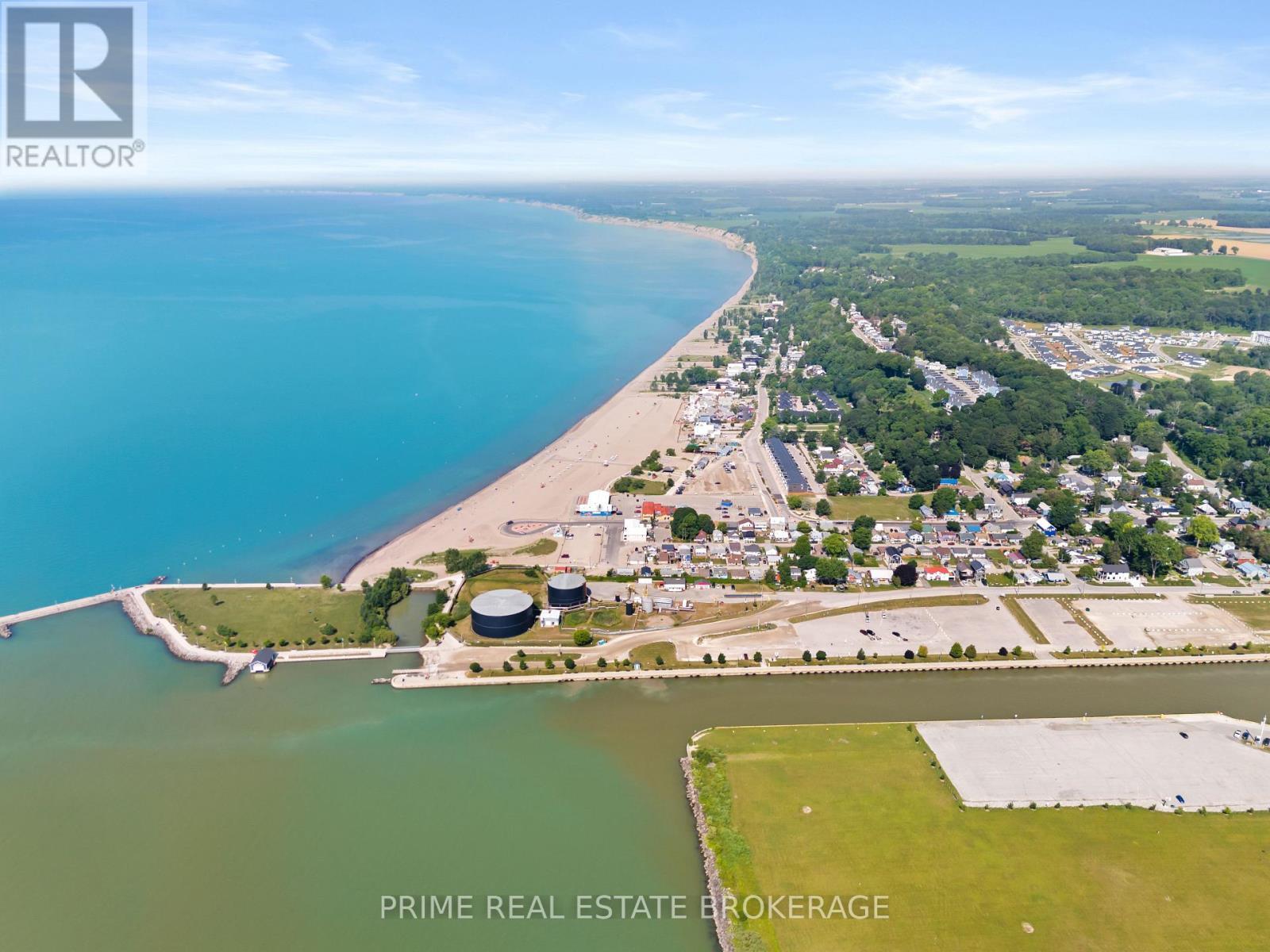 












25 - 62 COMPASS TRAIL

,
Central Elgin (Port Stanley),







Ontario
N5L0B4


