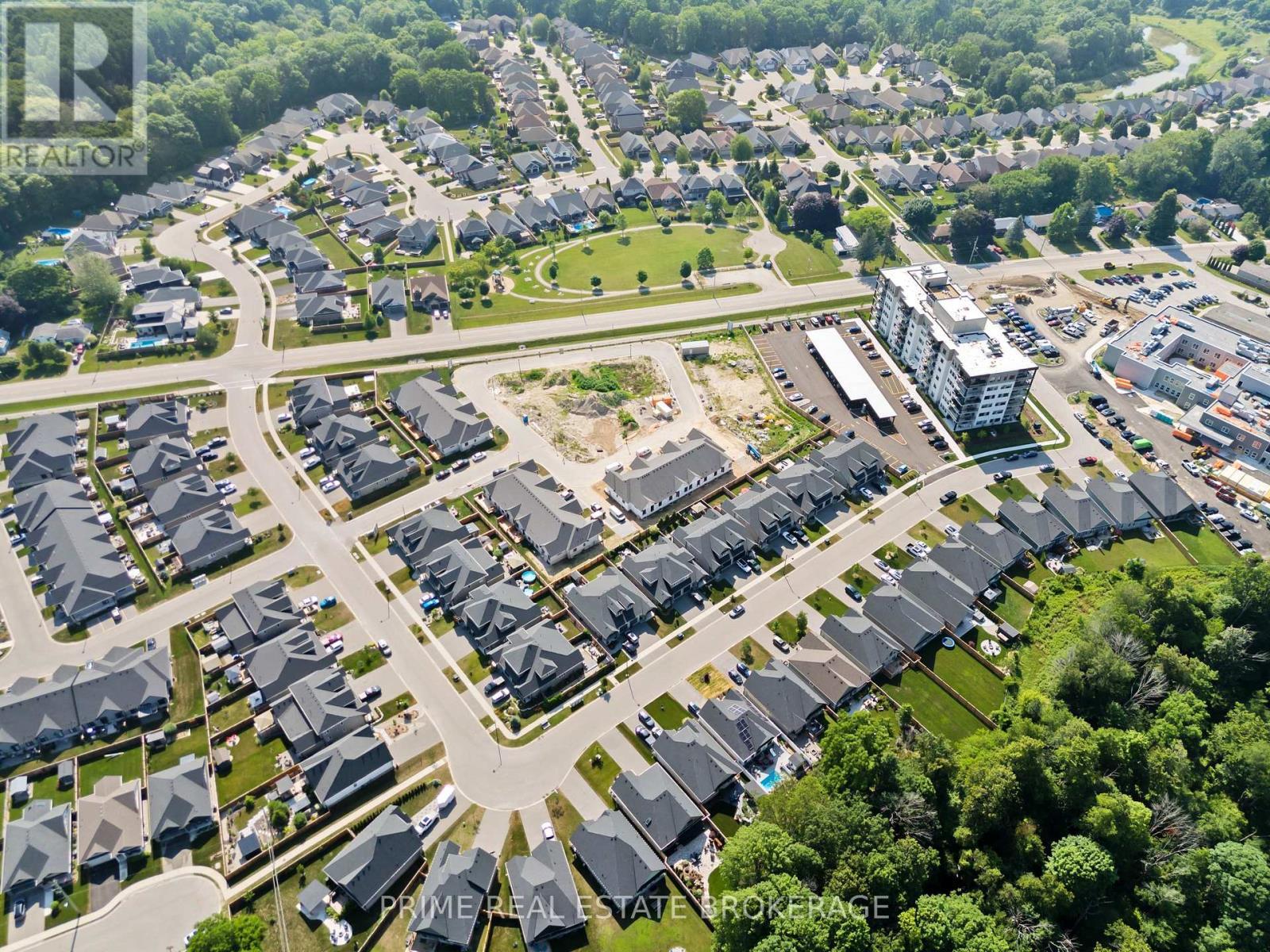 












25 - 62 COMPASS TRAIL

,
Central Elgin (Port Stanley),







Ontario
N5L0B4

