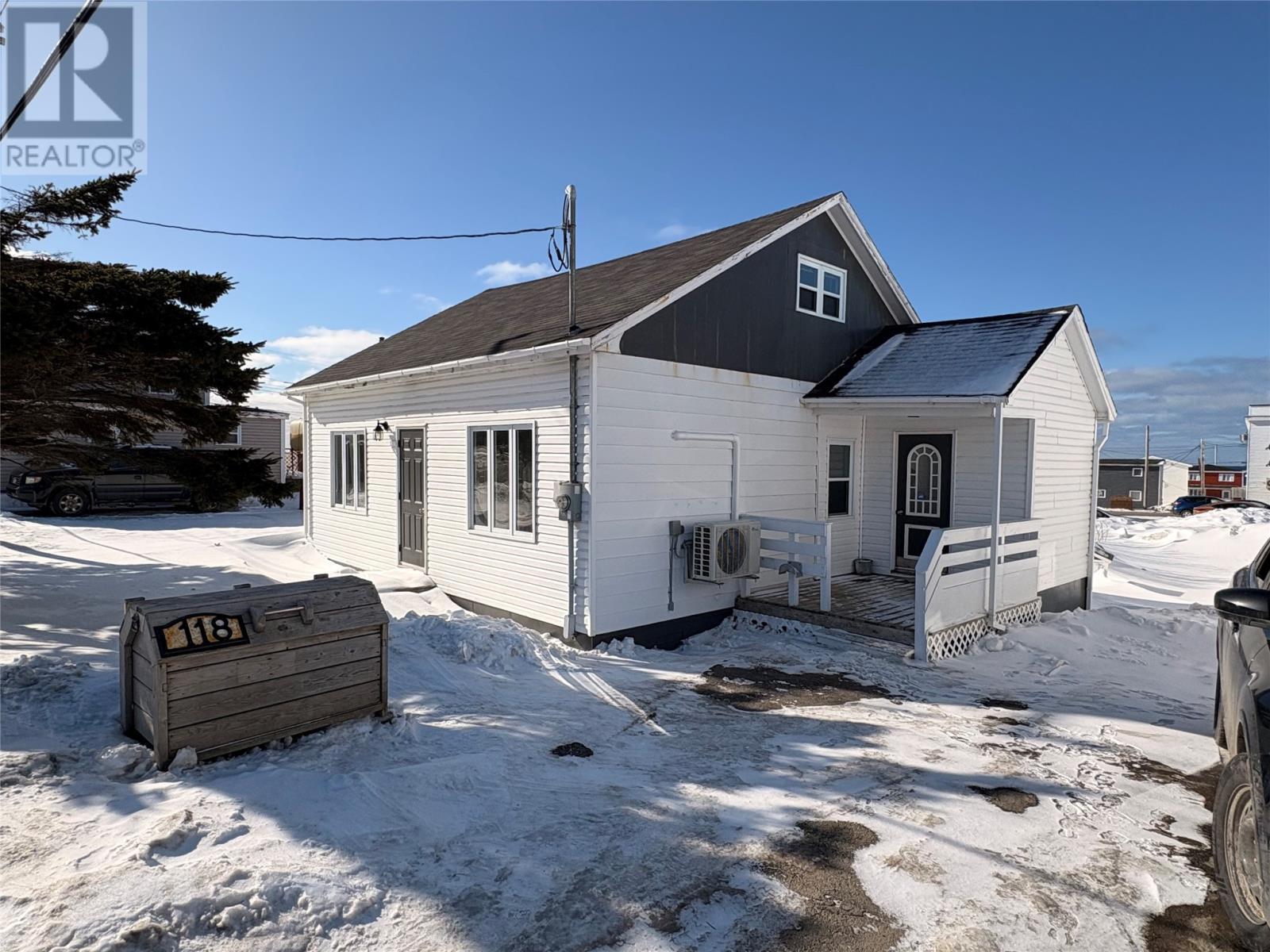 












118 MAIN Street

,
PORT AUX BASQUES,




Newfoundland & Labrador
A0M1C0

