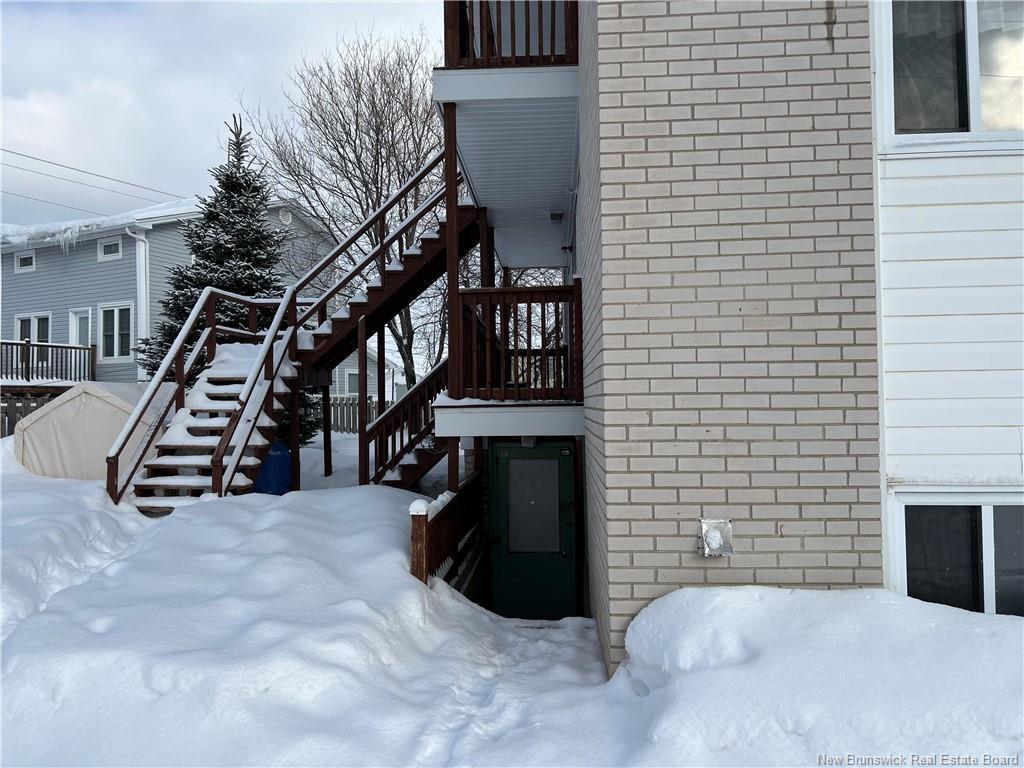 









694


Appleby

ST,
Bathurst,




NB
E2A 3L4

