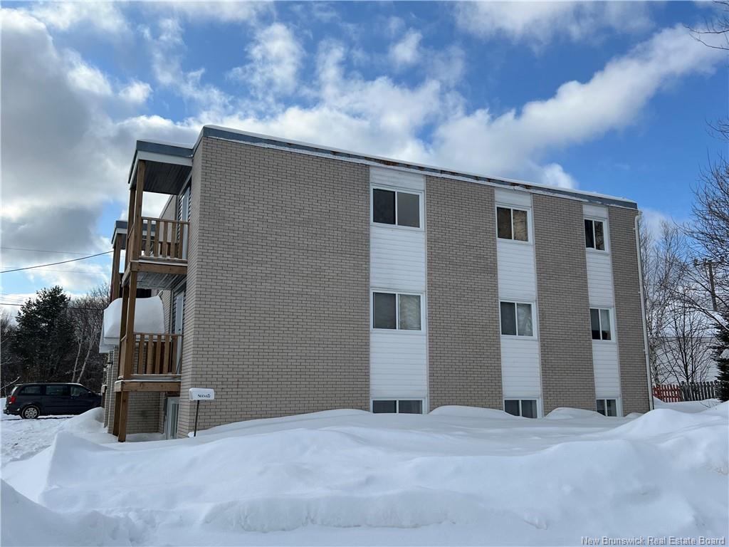 









694


Appleby

ST,
Bathurst,




NB
E2A 3L4

