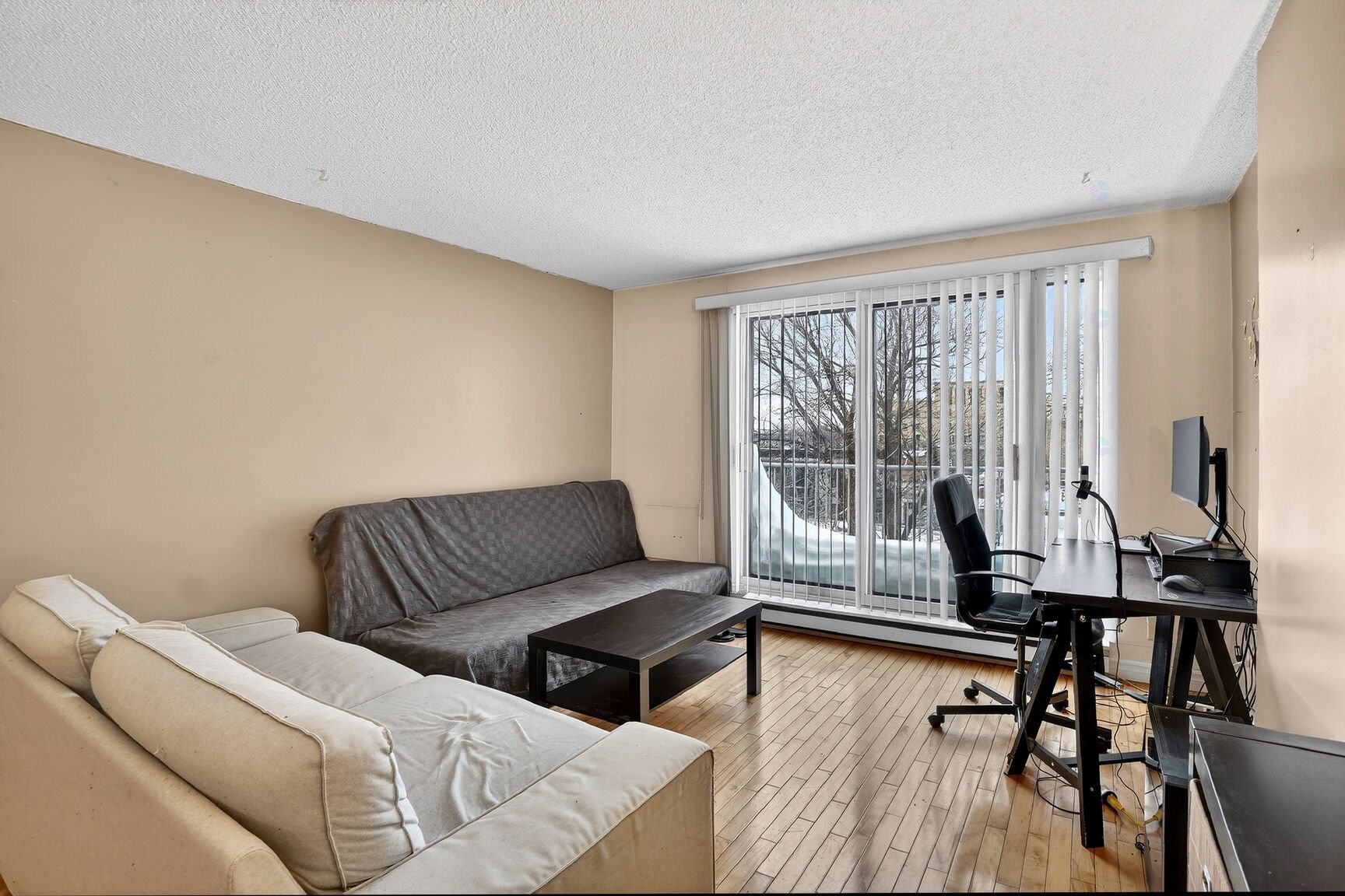 









4411


Rue St-Denis

, 401,
Montréal (Le Plateau-Mont-Royal),




QC
H2J2L2

