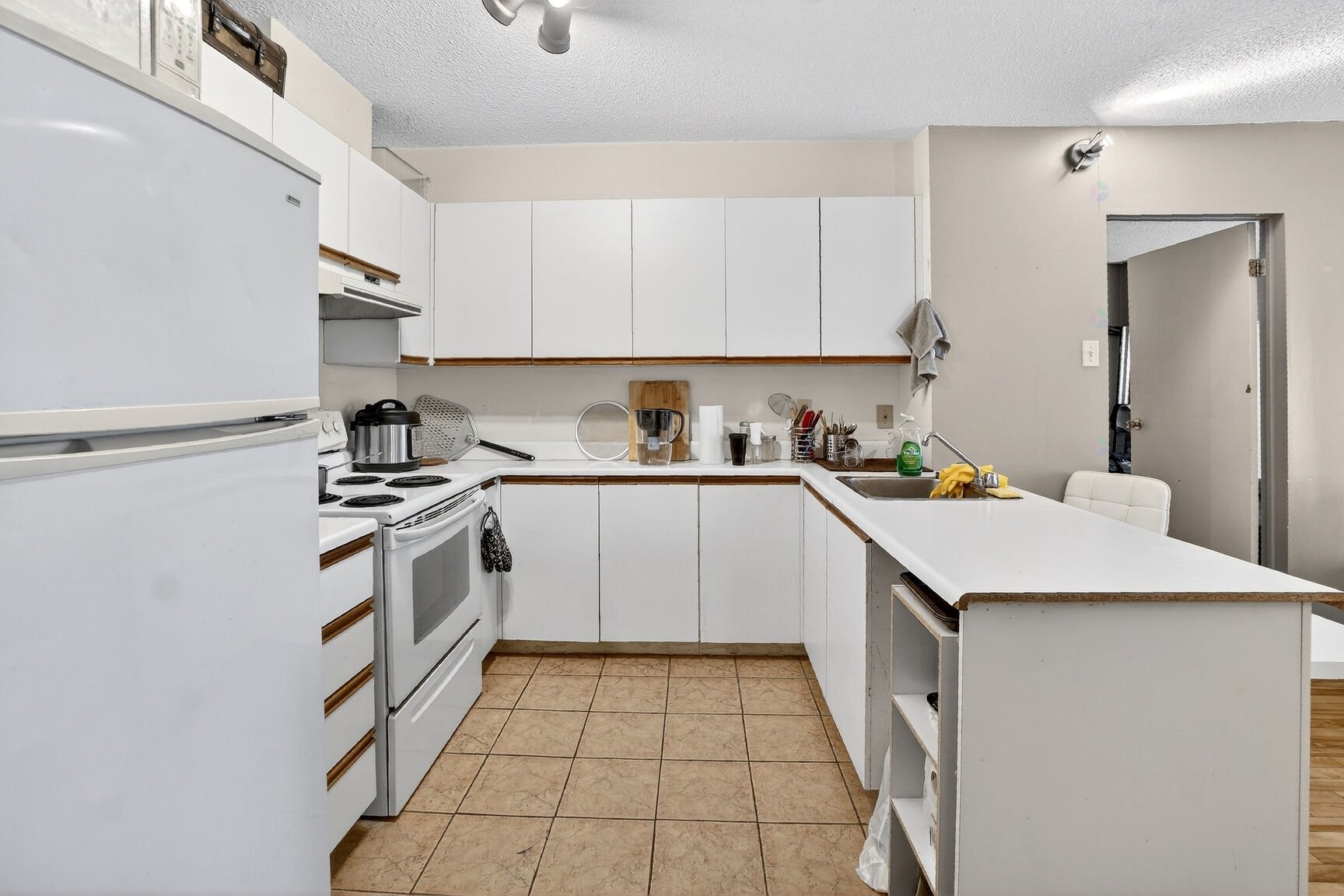 









4411


Rue St-Denis

, 401,
Montréal (Le Plateau-Mont-Royal),




QC
H2J2L2


