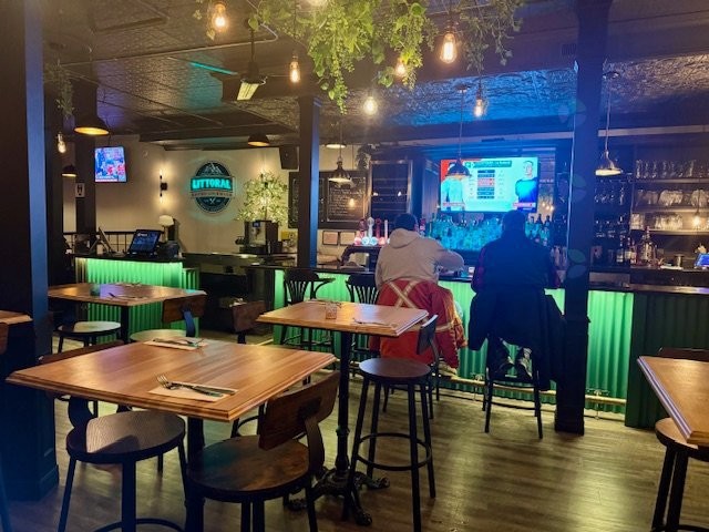 









170

 - 172


1re Avenue O.

,
Sainte-Anne-des-Monts,




QC
G4V1C8

