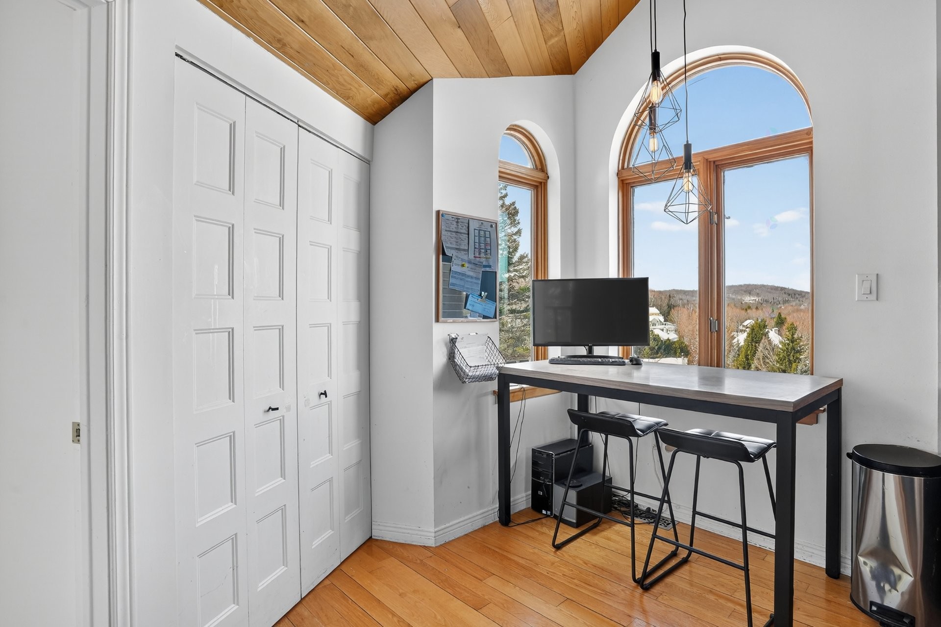 









830


Rue des Conifères

,
Prévost,




QC
J0R1T0

