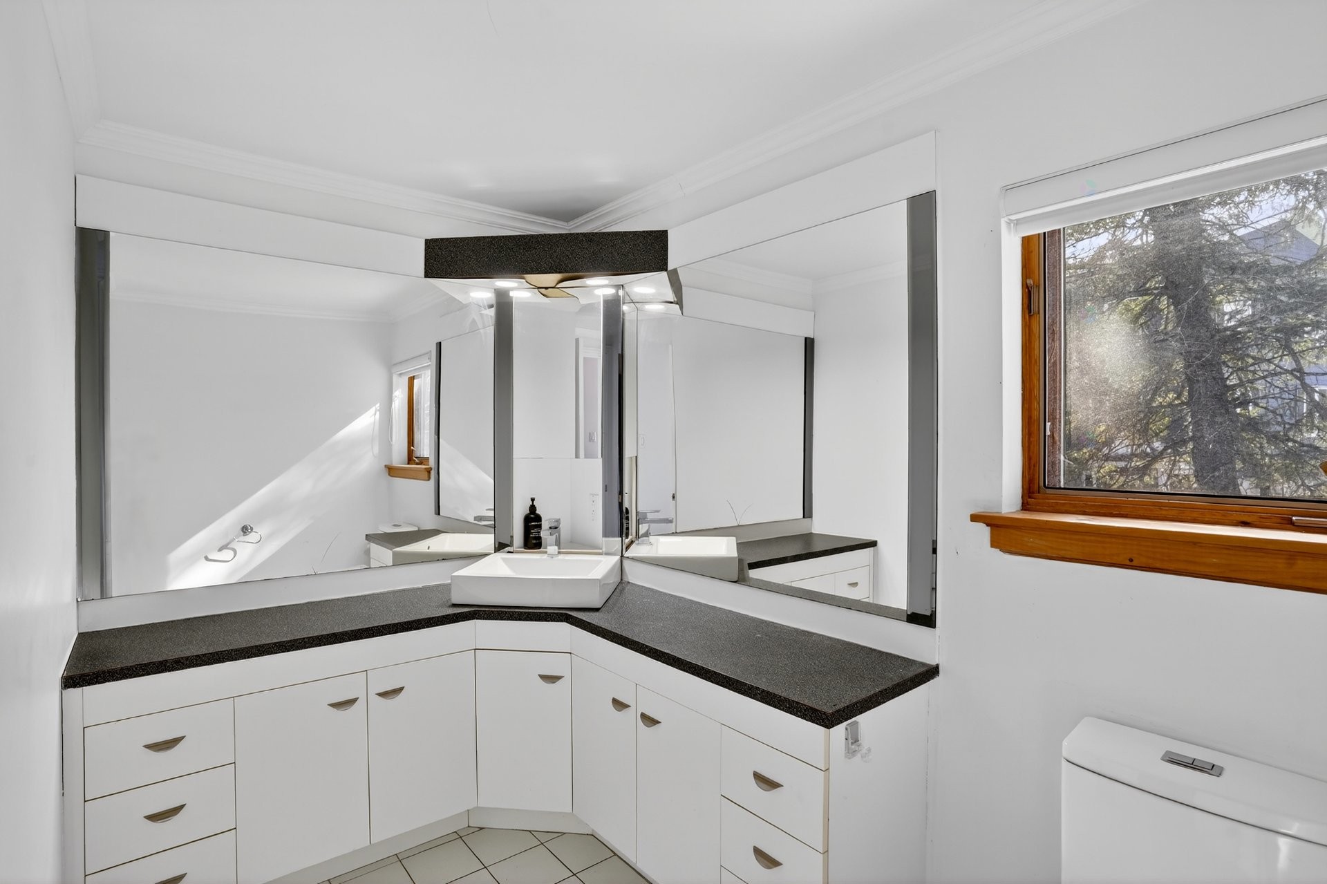 









830


Rue des Conifères

,
Prévost,




QC
J0R1T0

