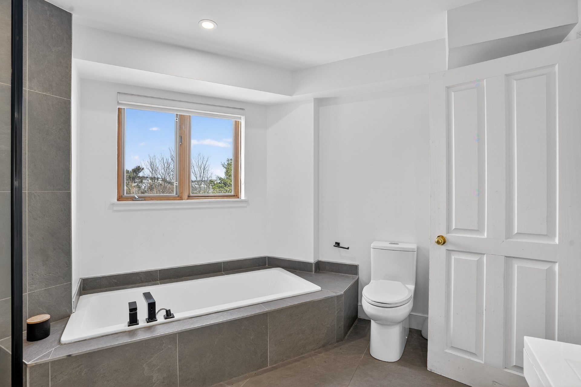 









830


Rue des Conifères

,
Prévost,




QC
J0R1T0

