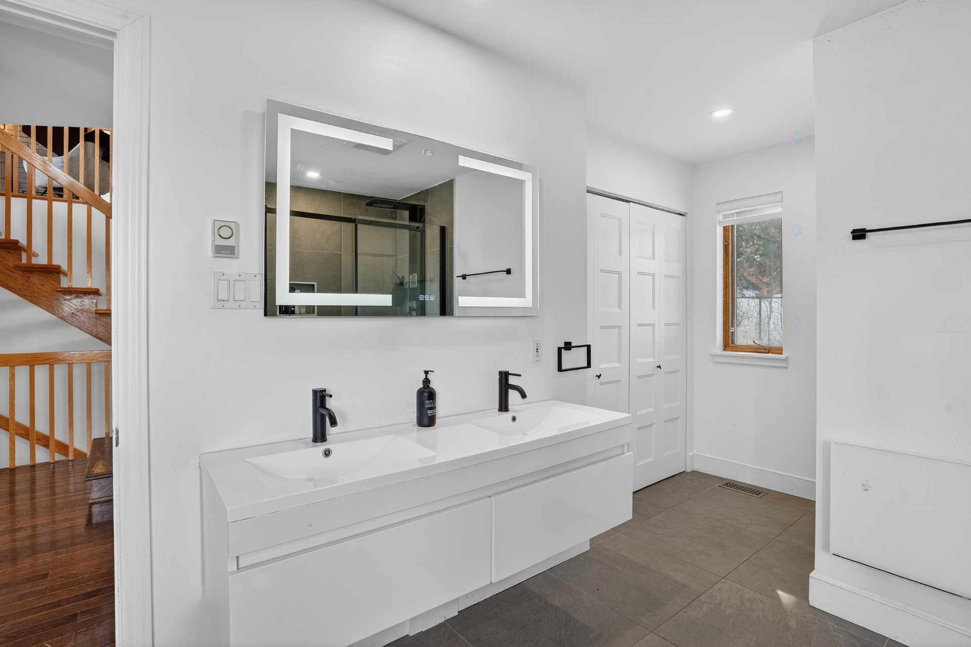 









830


Rue des Conifères

,
Prévost,




QC
J0R1T0

