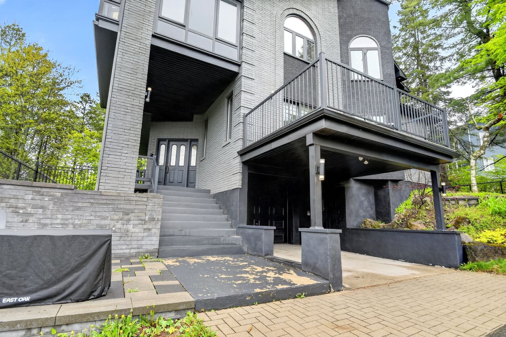 









830


Rue des Conifères

,
Prévost,




QC
J0R1T0

