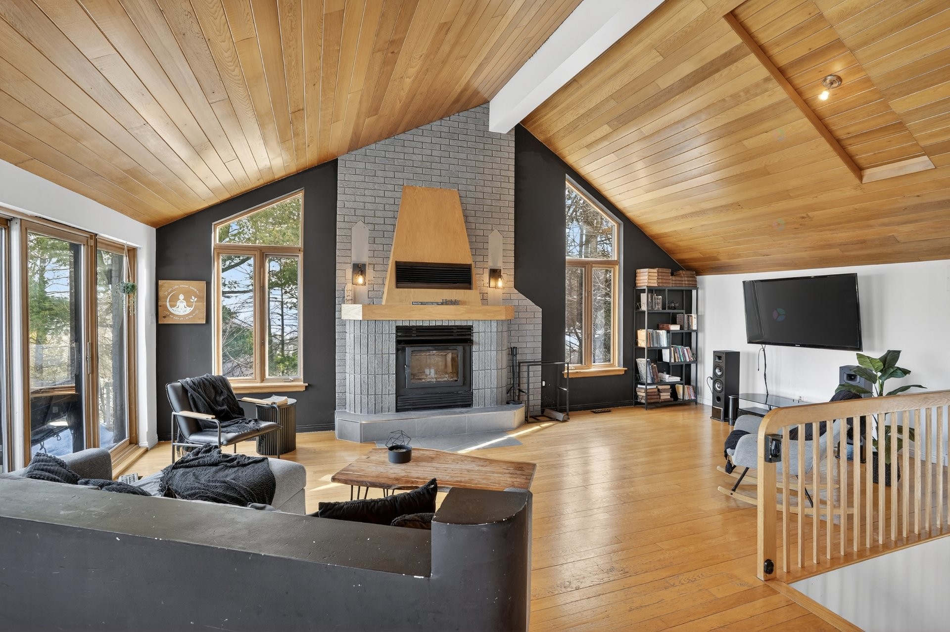 









830


Rue des Conifères

,
Prévost,




QC
J0R1T0

