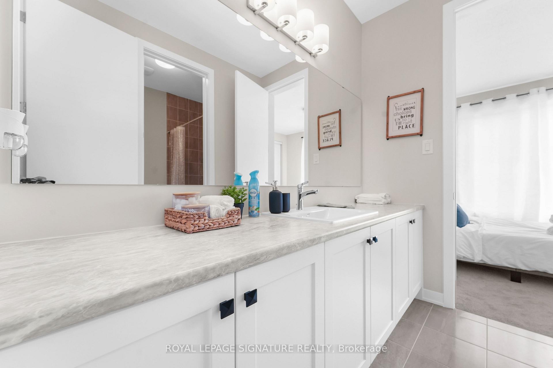 









280


Sapling

Grove South,
Barrhaven,




ON
K2J 7L9

