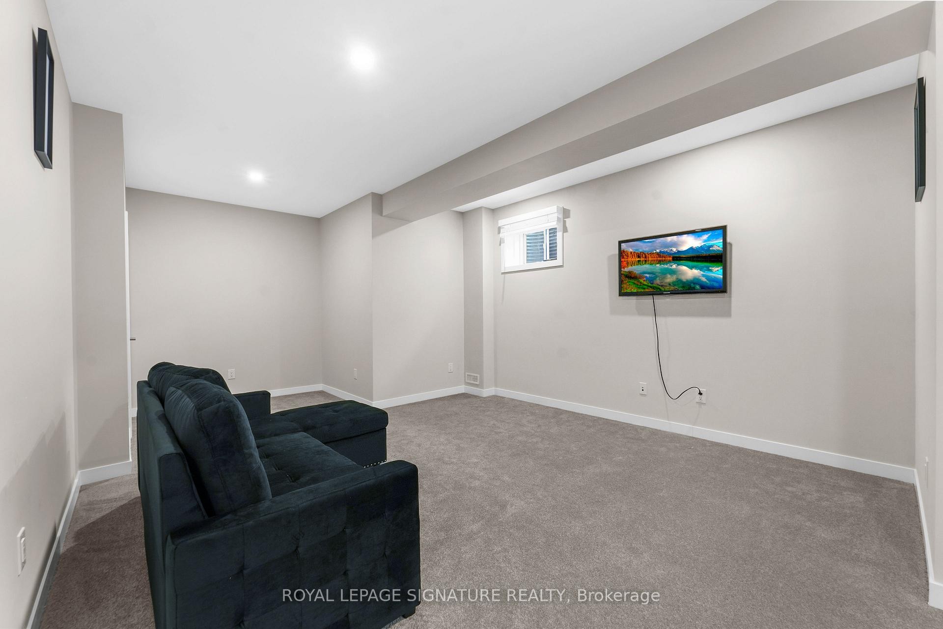 









280


Sapling

Grove South,
Barrhaven,




ON
K2J 7L9

