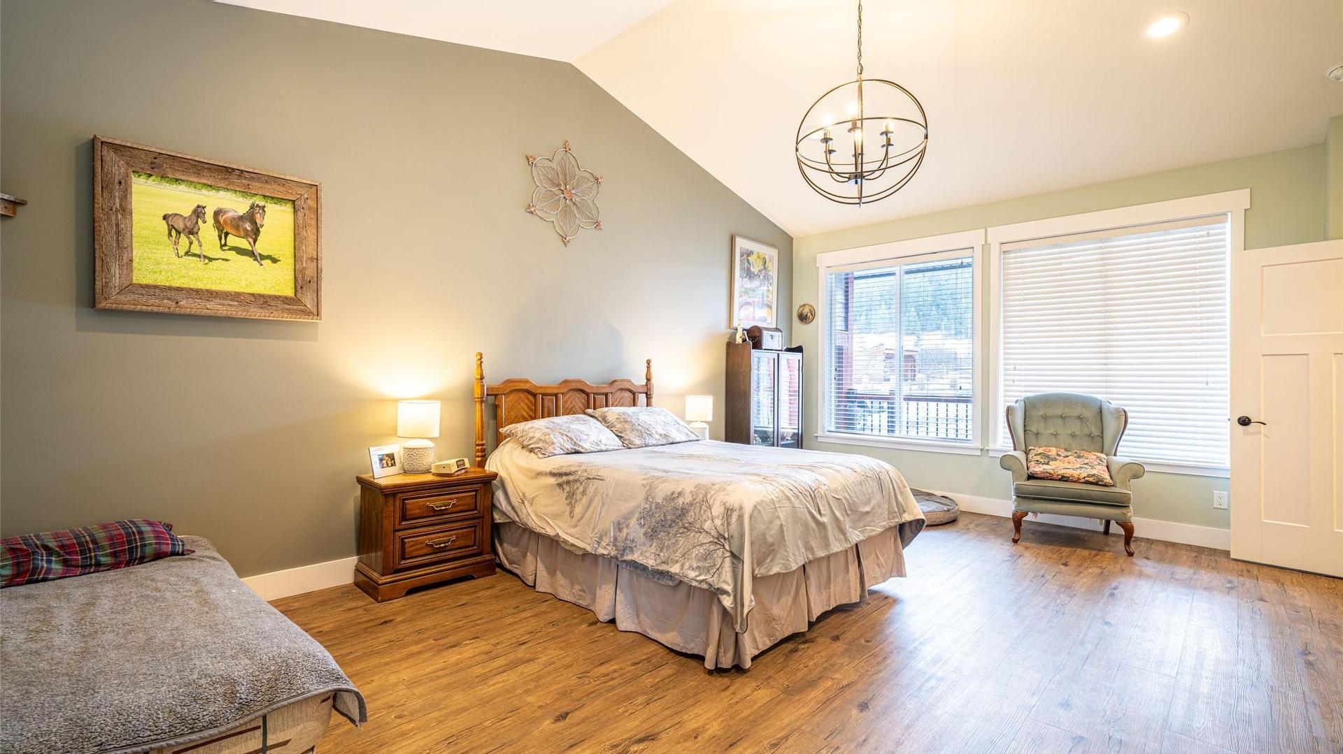 









6440


Okanagan

Avenue,
Salmon Arm,




BC
V1E 1Y2

