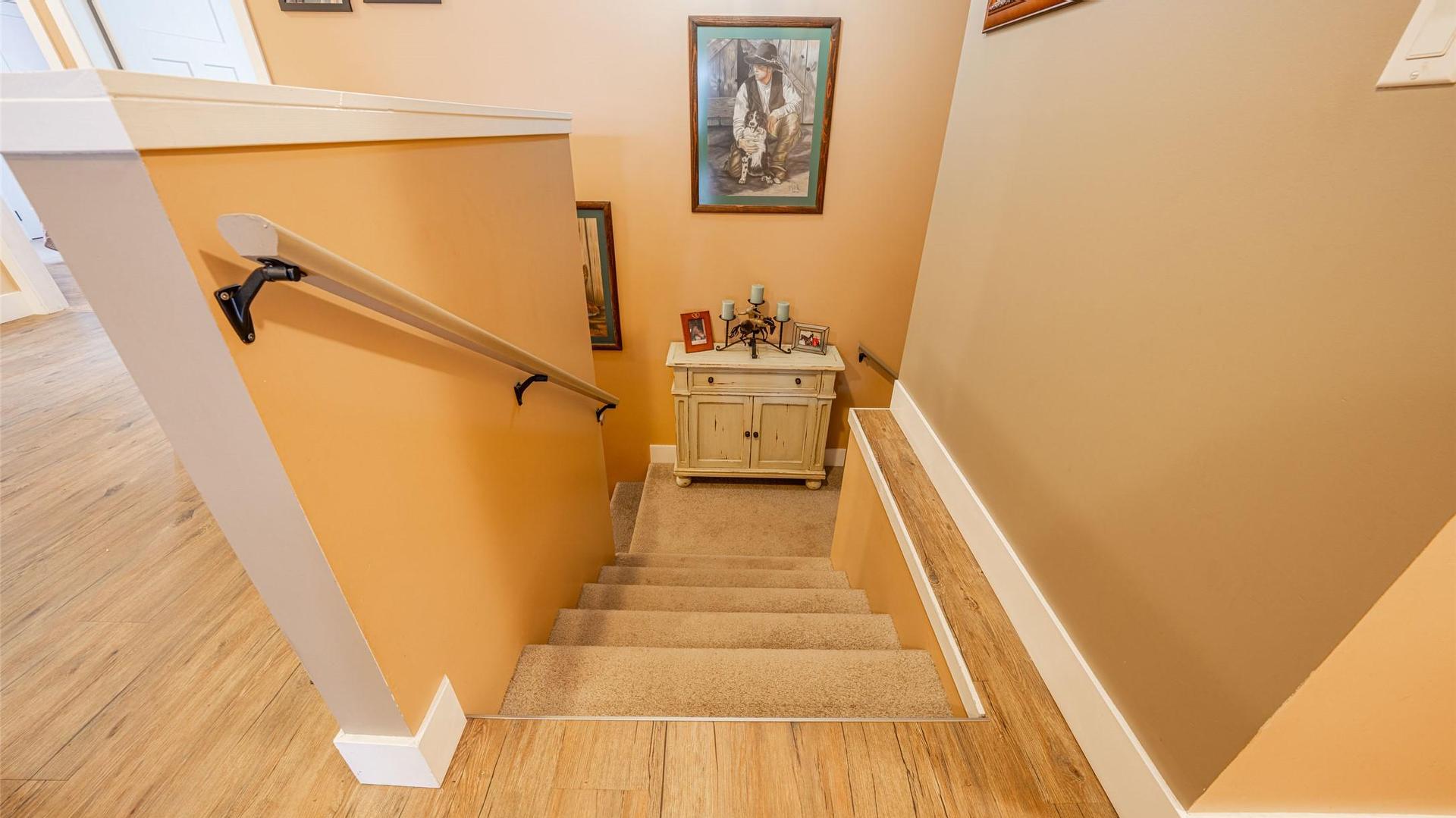 









6440


Okanagan

Avenue,
Salmon Arm,




BC
V1E 1Y2

