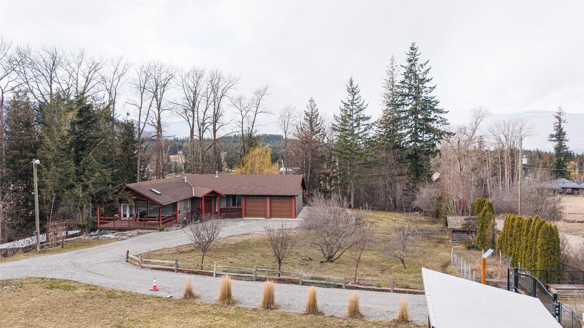 









6440


Okanagan

Avenue,
Salmon Arm,




BC
V1E 1Y2

