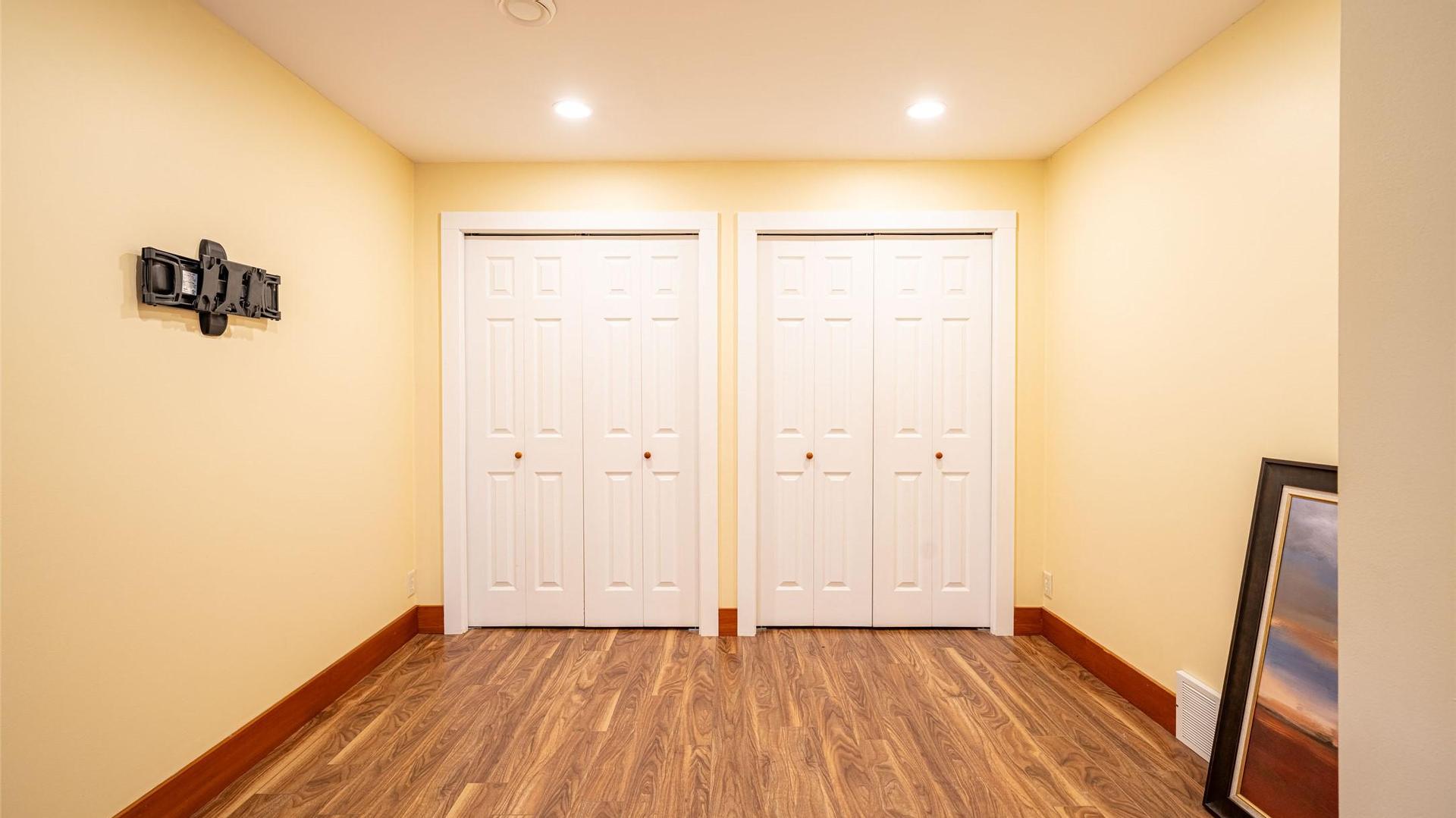 









6440


Okanagan

Avenue,
Salmon Arm,




BC
V1E 1Y2

