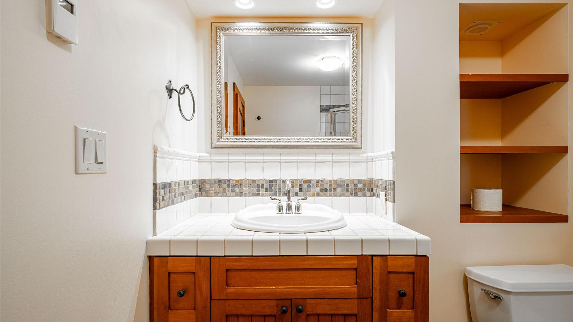 









6440


Okanagan

Avenue,
Salmon Arm,




BC
V1E 1Y2

