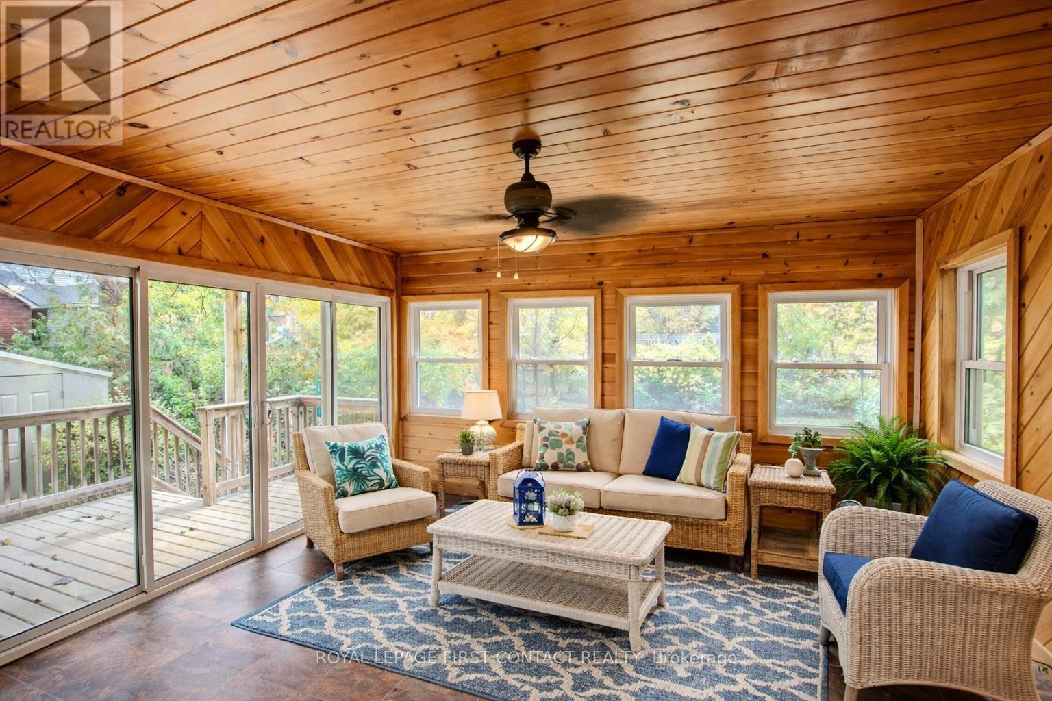 












25 HOLGATE STREET

,
Barrie,




Ontario
L4N2T6

