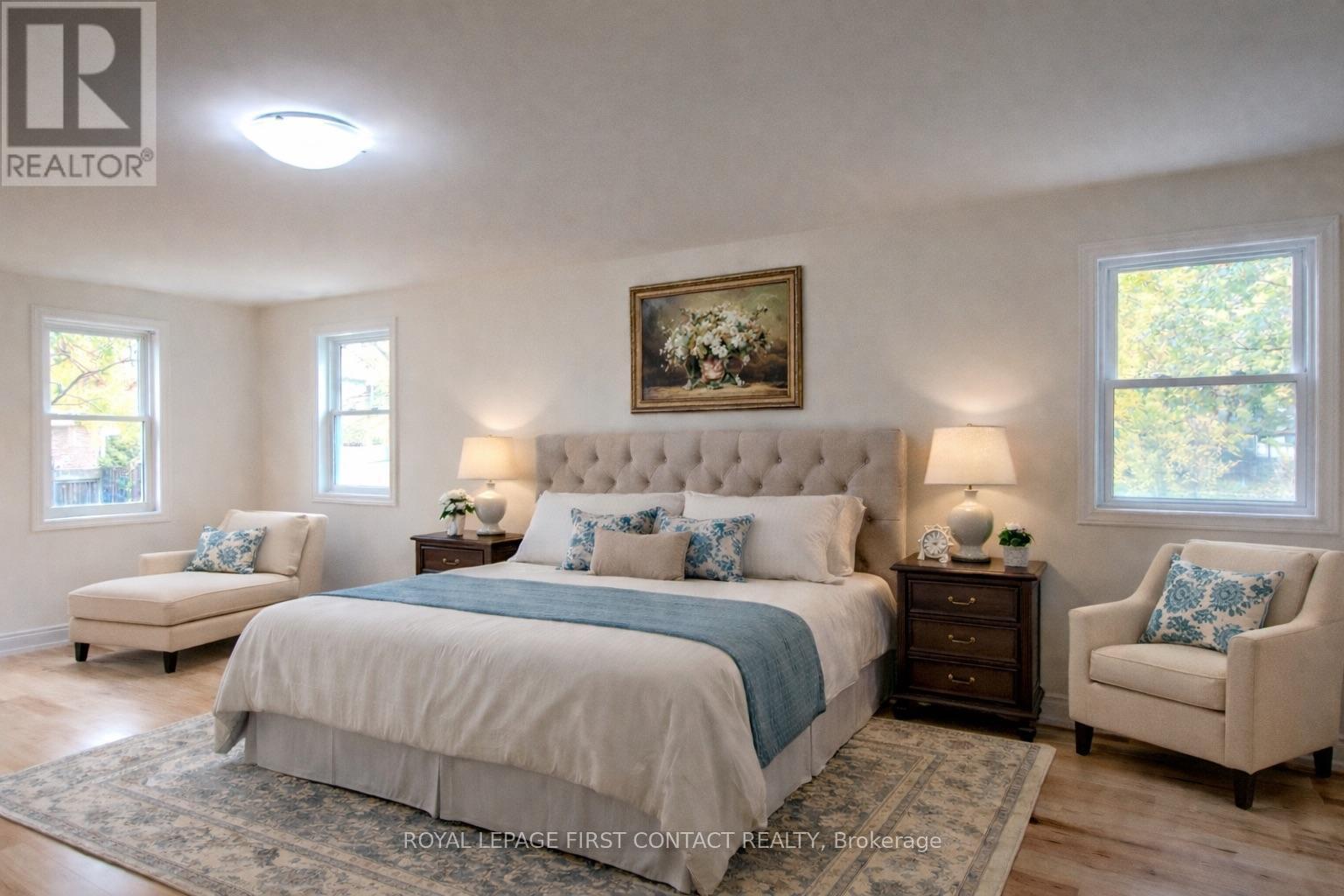 












25 HOLGATE STREET

,
Barrie,




Ontario
L4N2T6

