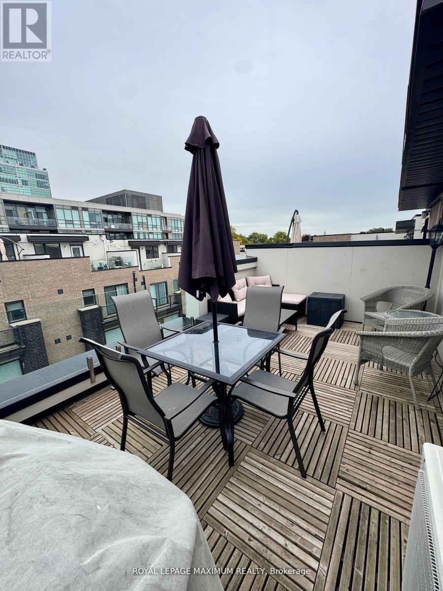 












92 - 30 FIELDWAY ROAD

,
Toronto,




Ontario
M8Z0E3

