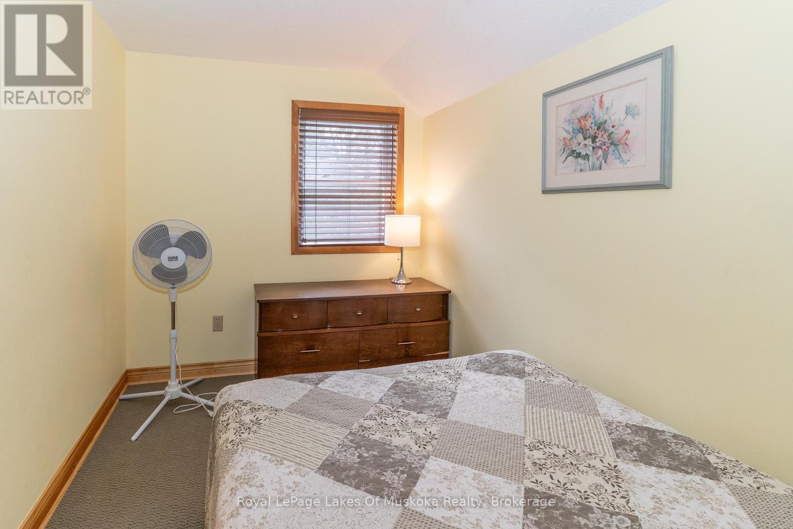 












1012 GOODLIFE LANE

,
Algonquin Highlands (Sherborne),




Ontario
P0A0A8

