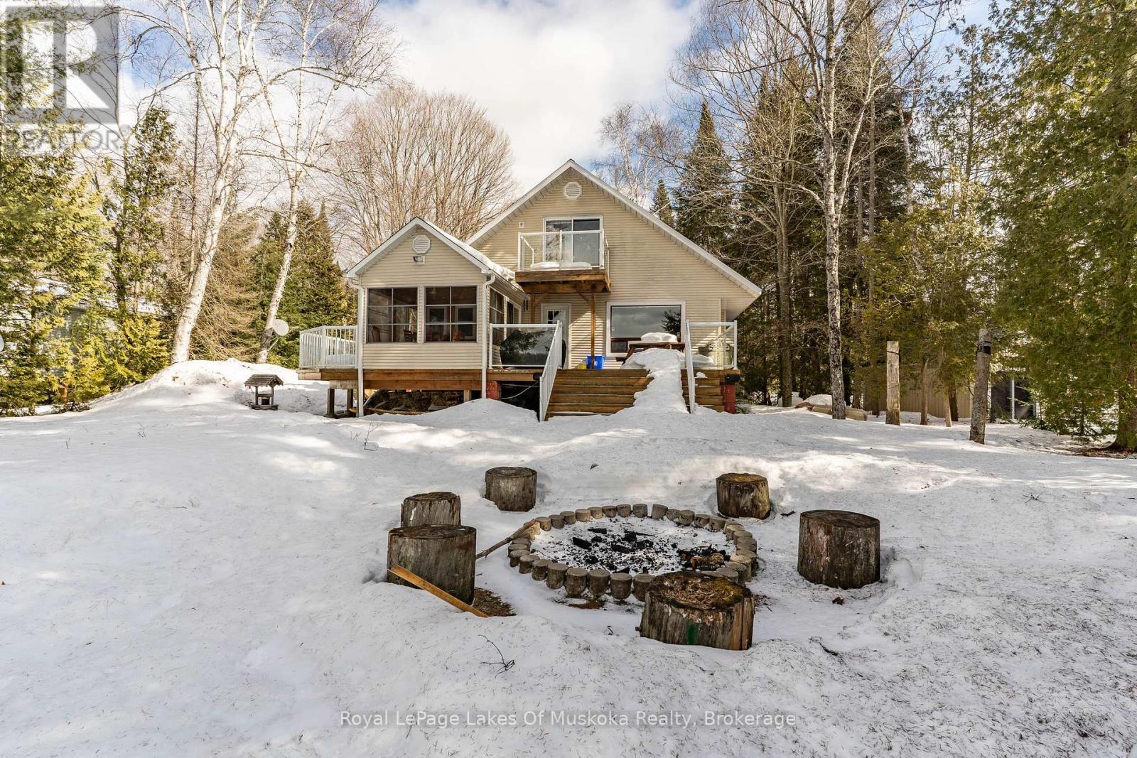 












1012 GOODLIFE LANE

,
Algonquin Highlands (Sherborne),




Ontario
P0A0A8

