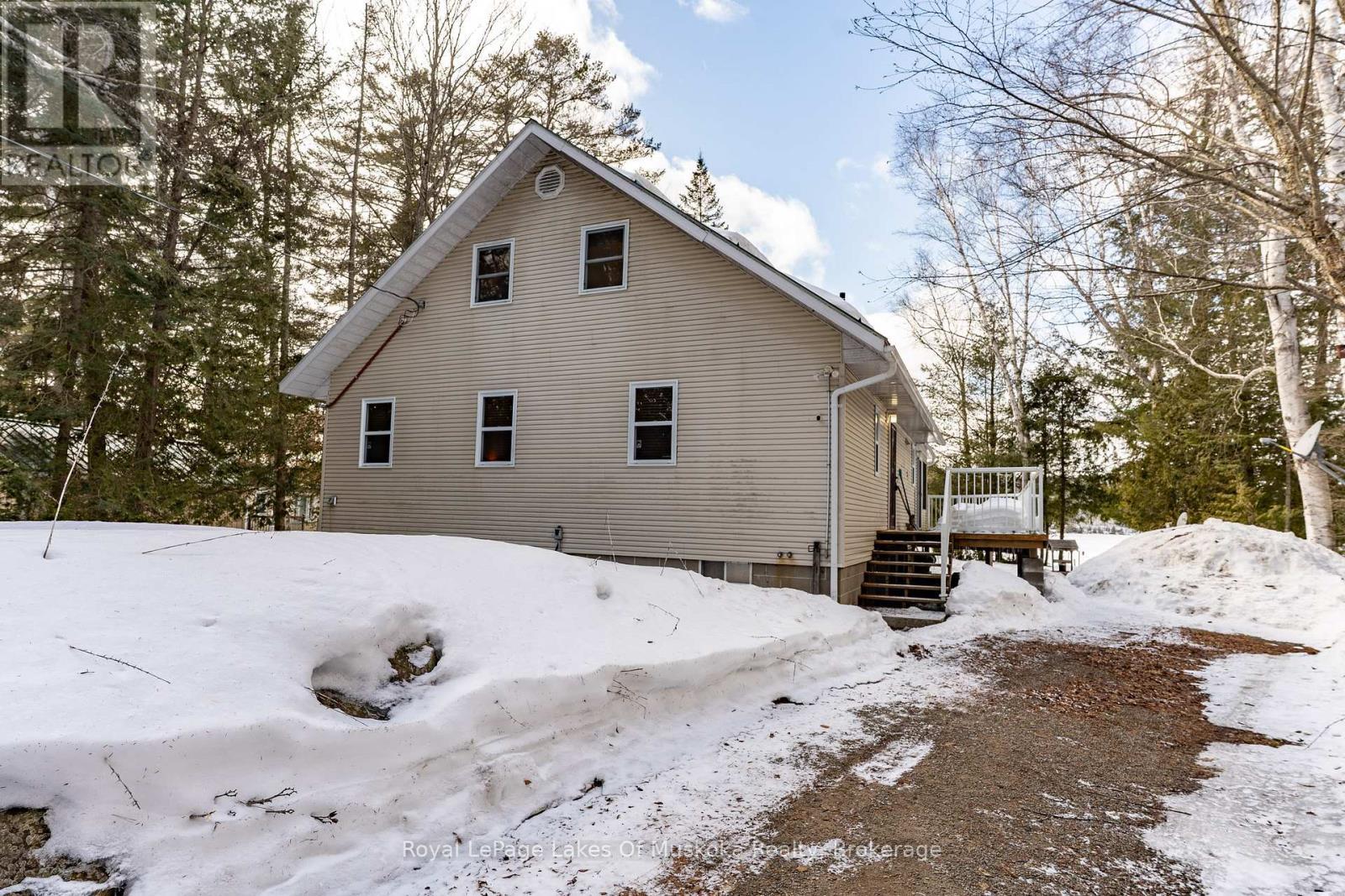 












1012 GOODLIFE LANE

,
Algonquin Highlands (Sherborne),




Ontario
P0A0A8

