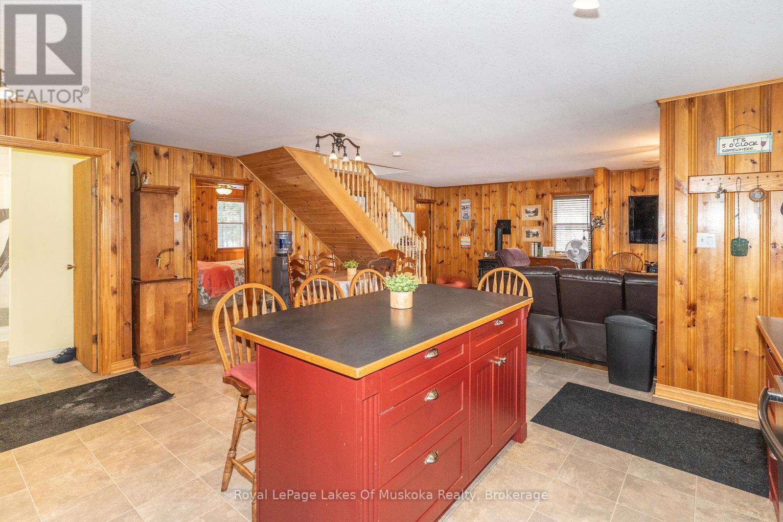 












1012 GOODLIFE LANE

,
Algonquin Highlands (Sherborne),




Ontario
P0A0A8

