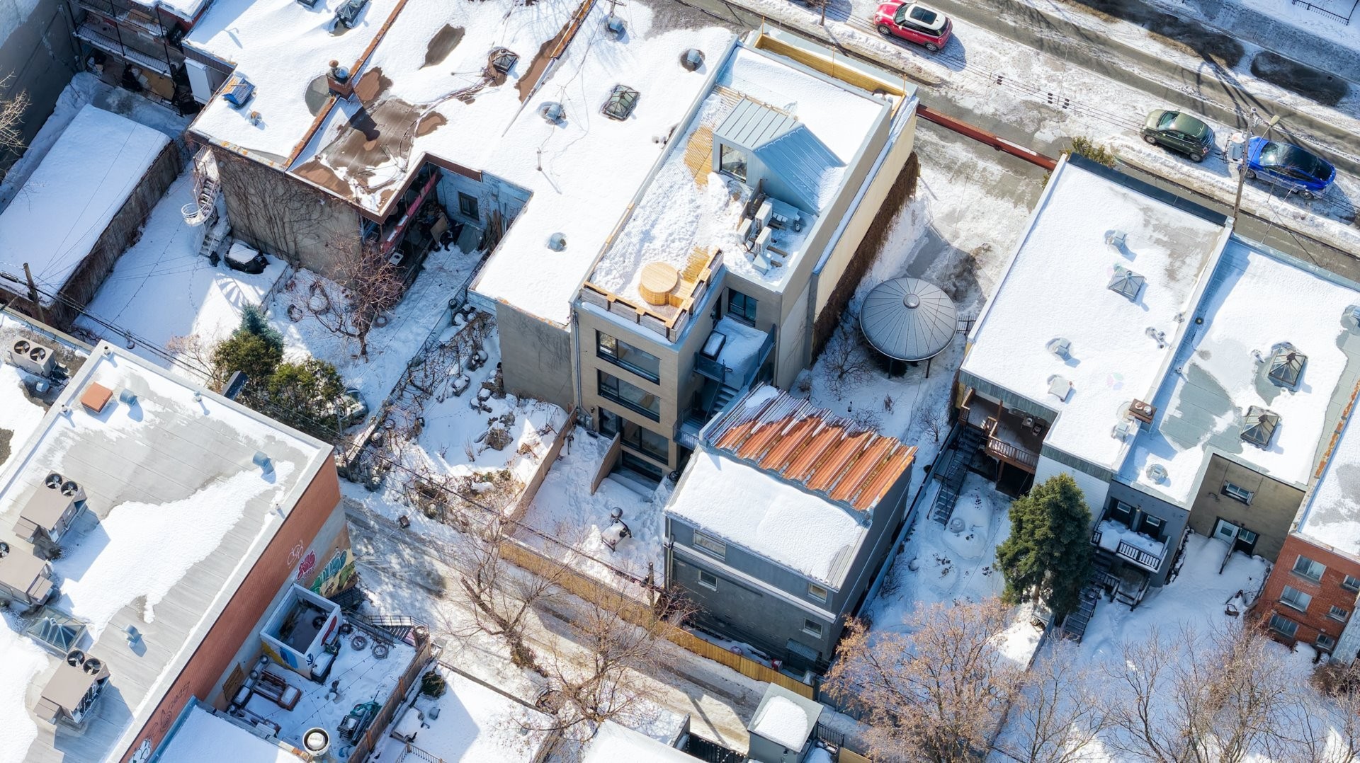 









5251B


Rue Clark

,
Montréal (Le Plateau-Mont-Royal),




QC
H2T2V3

