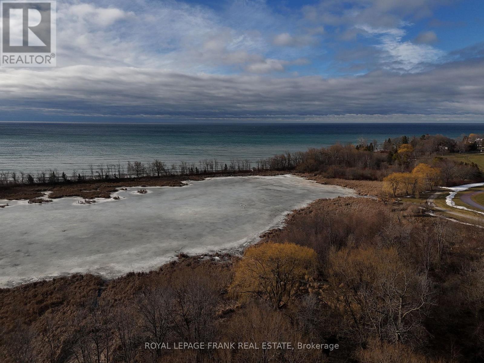 












1464 WECKER DRIVE

,
Oshawa (Lakeview),




Ontario
L1J6N2

